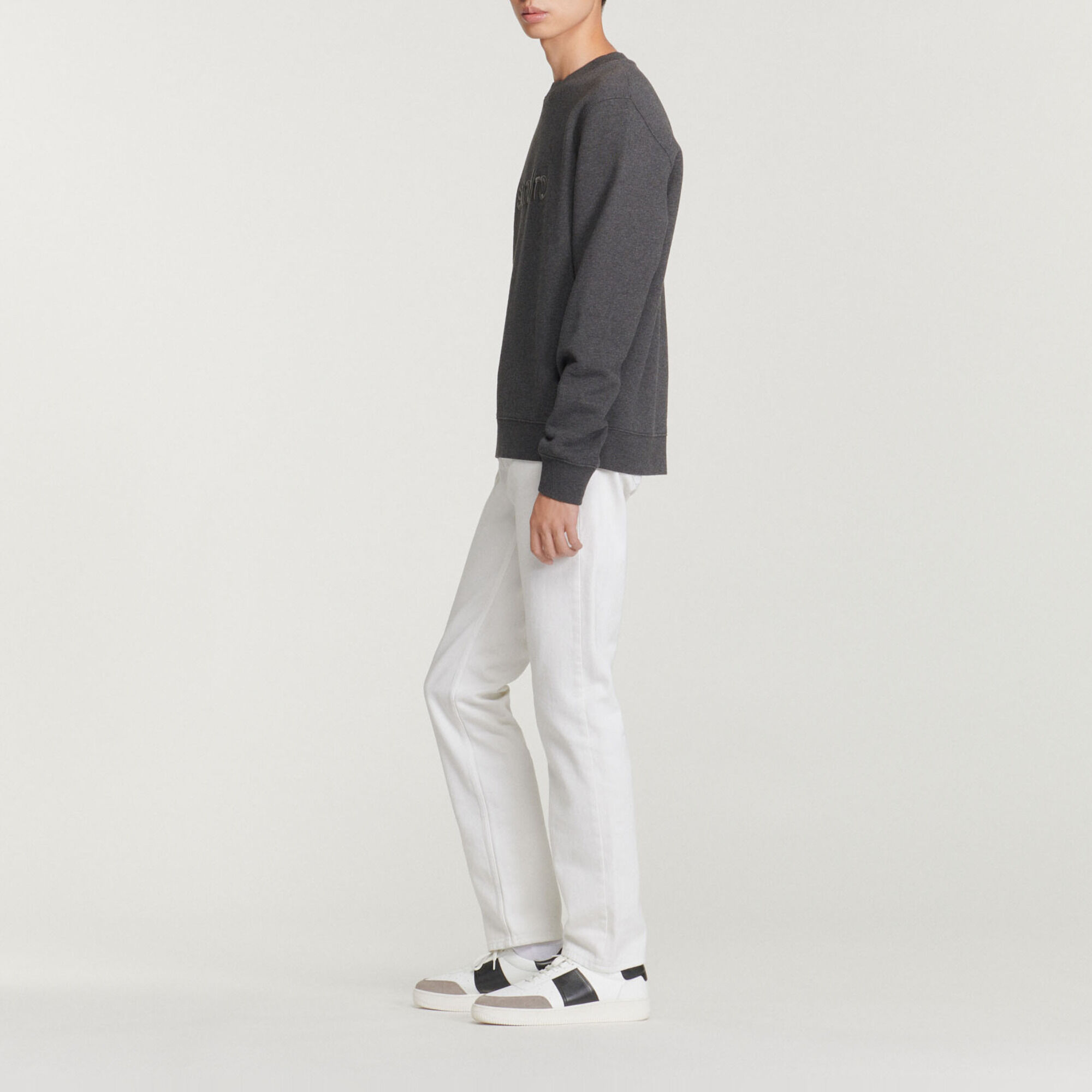 Round neck sweatshirt