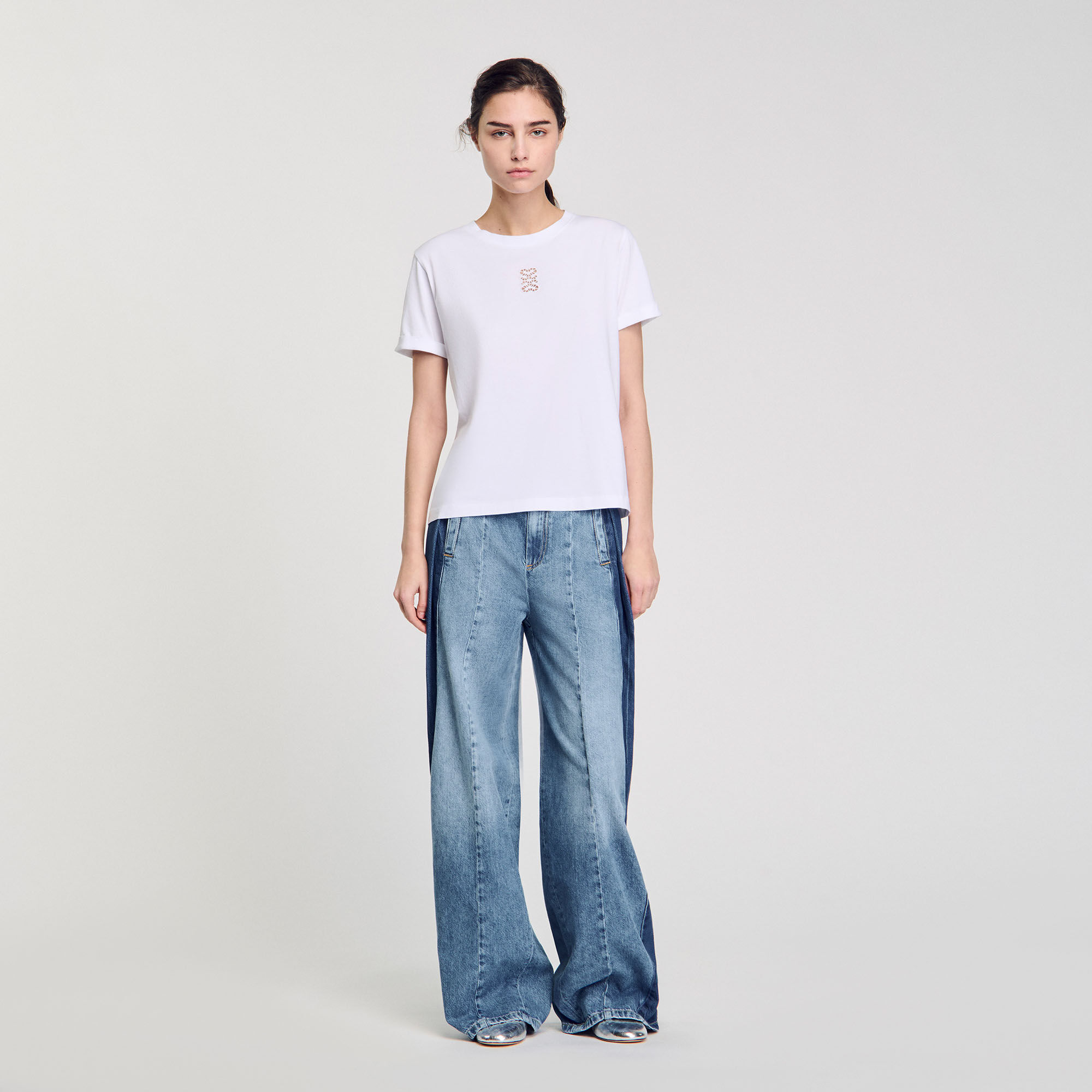 Cotton T-shirt with embroidery