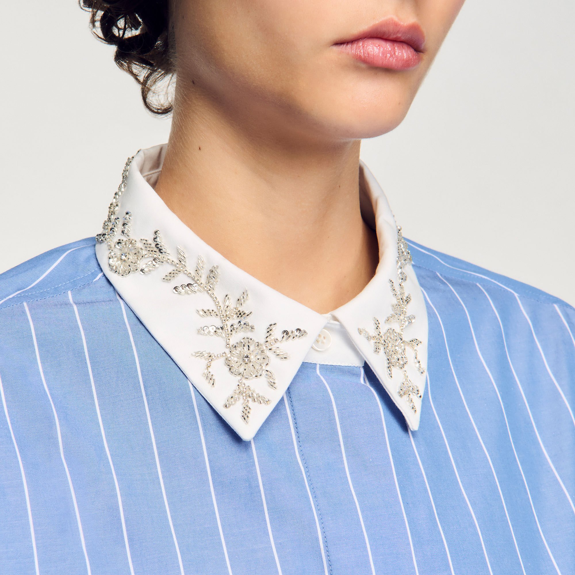 Striped cropped shirt with rhinestone