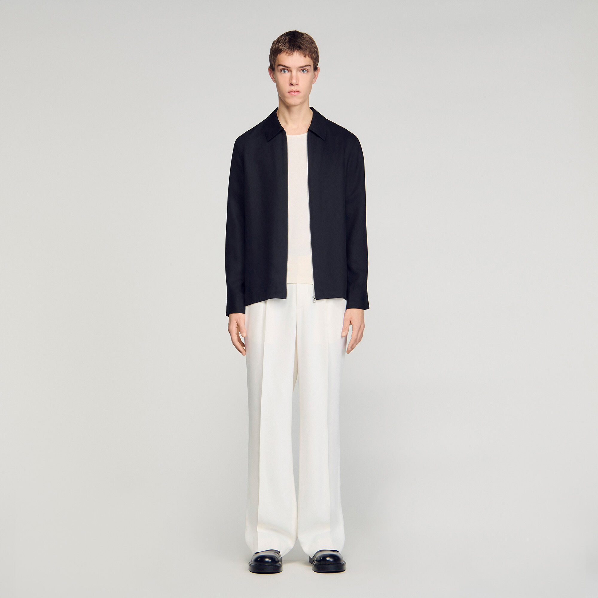 Hooded shirt with regular collar