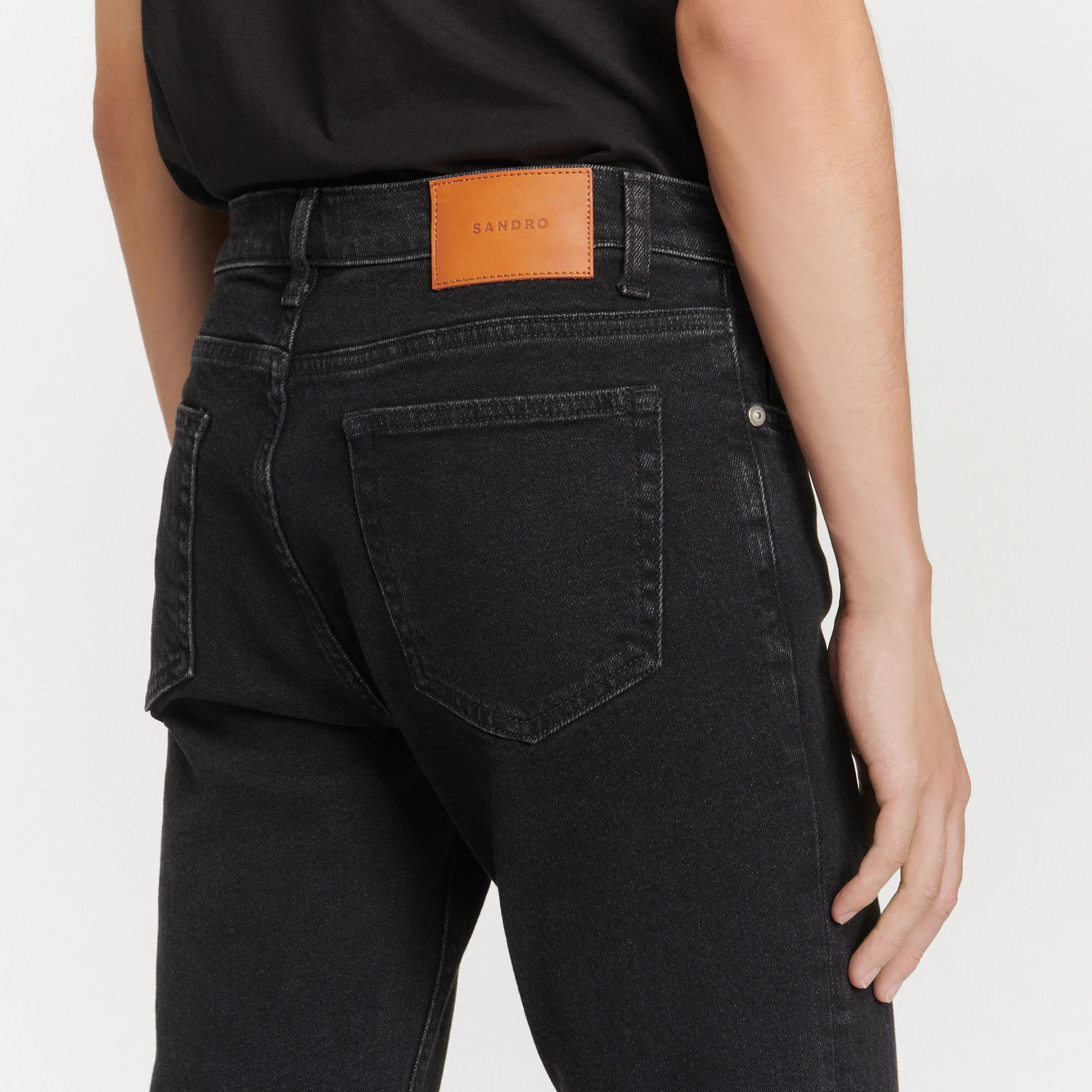 Slim-fit jeans
