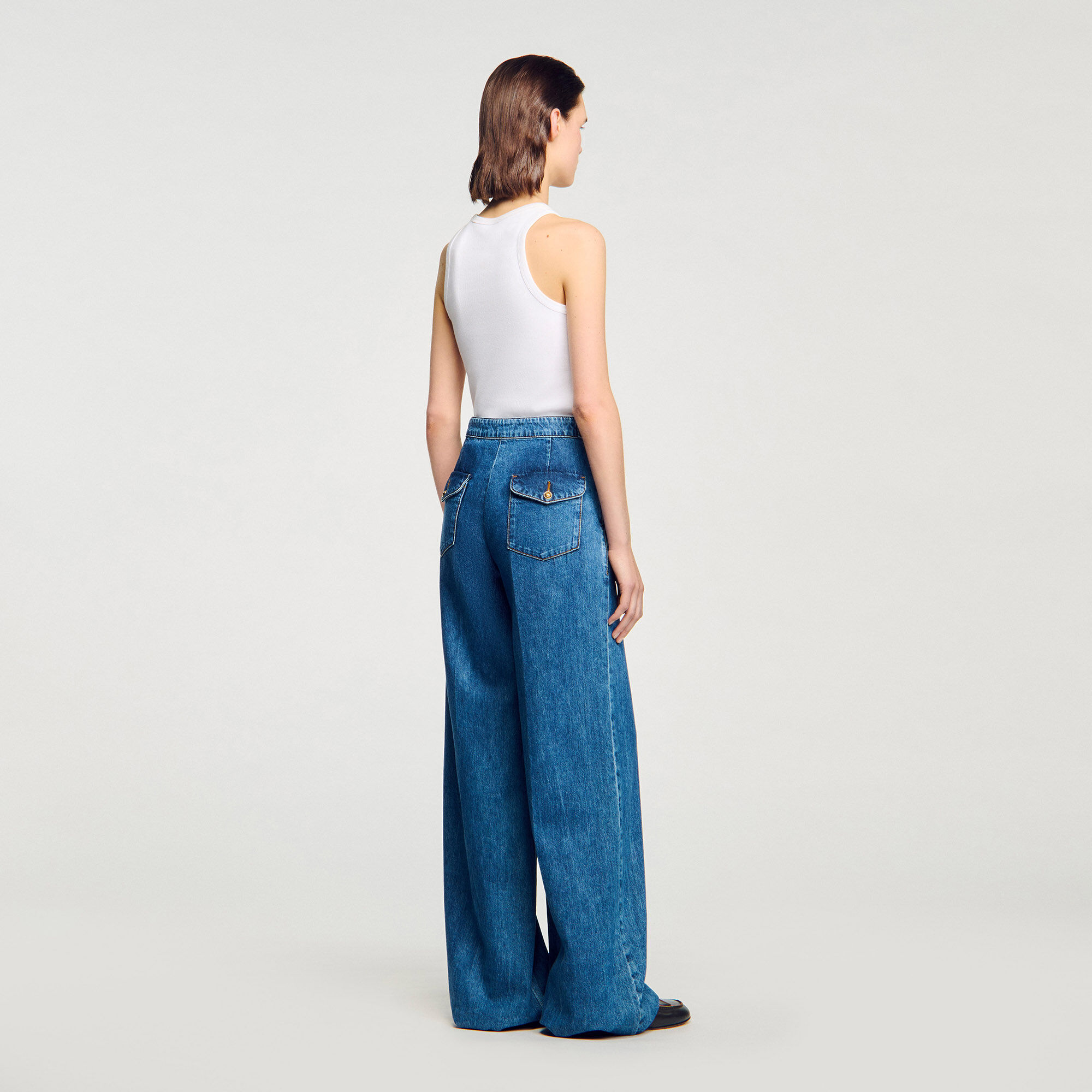 Wide-leg jeans