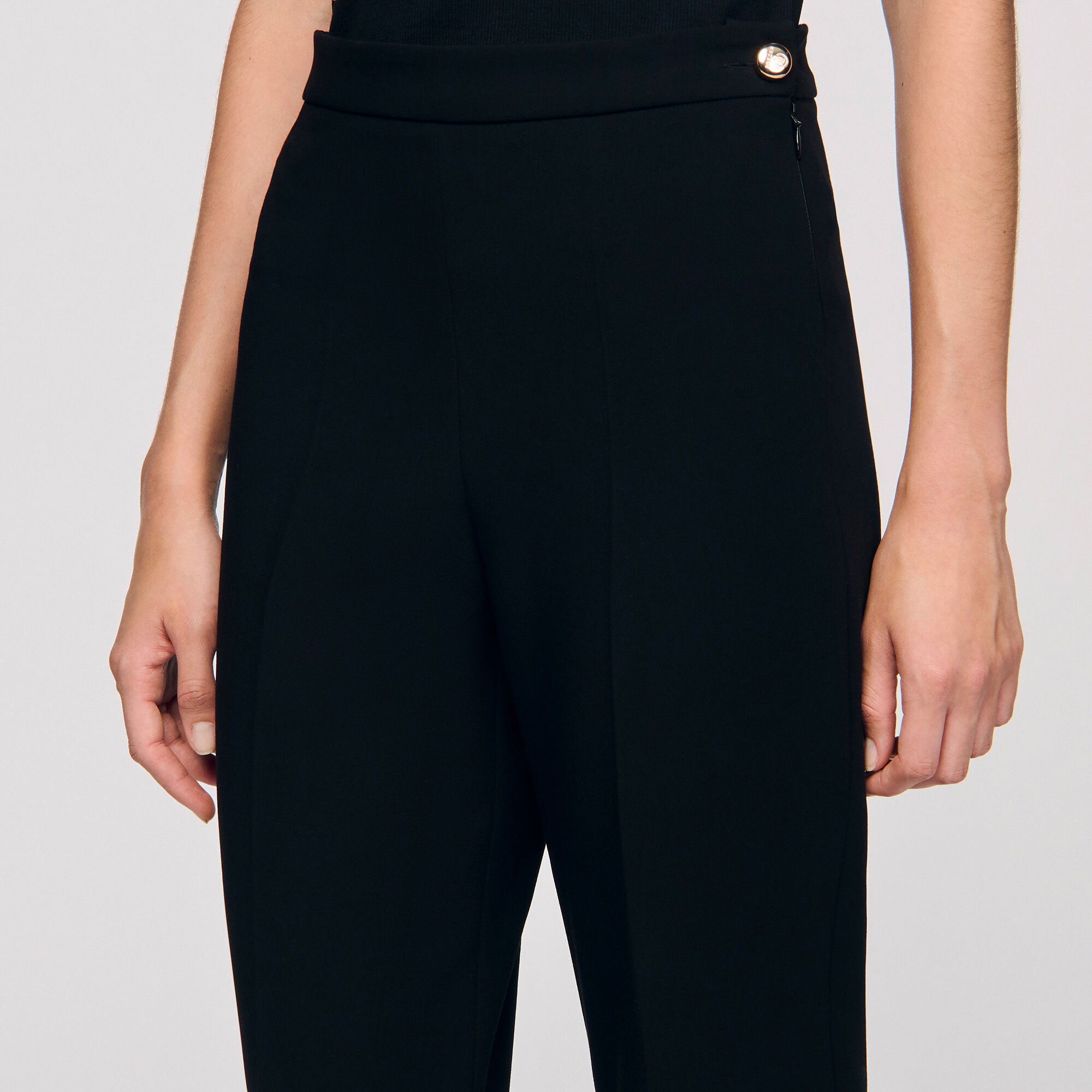 Straight-leg trousers