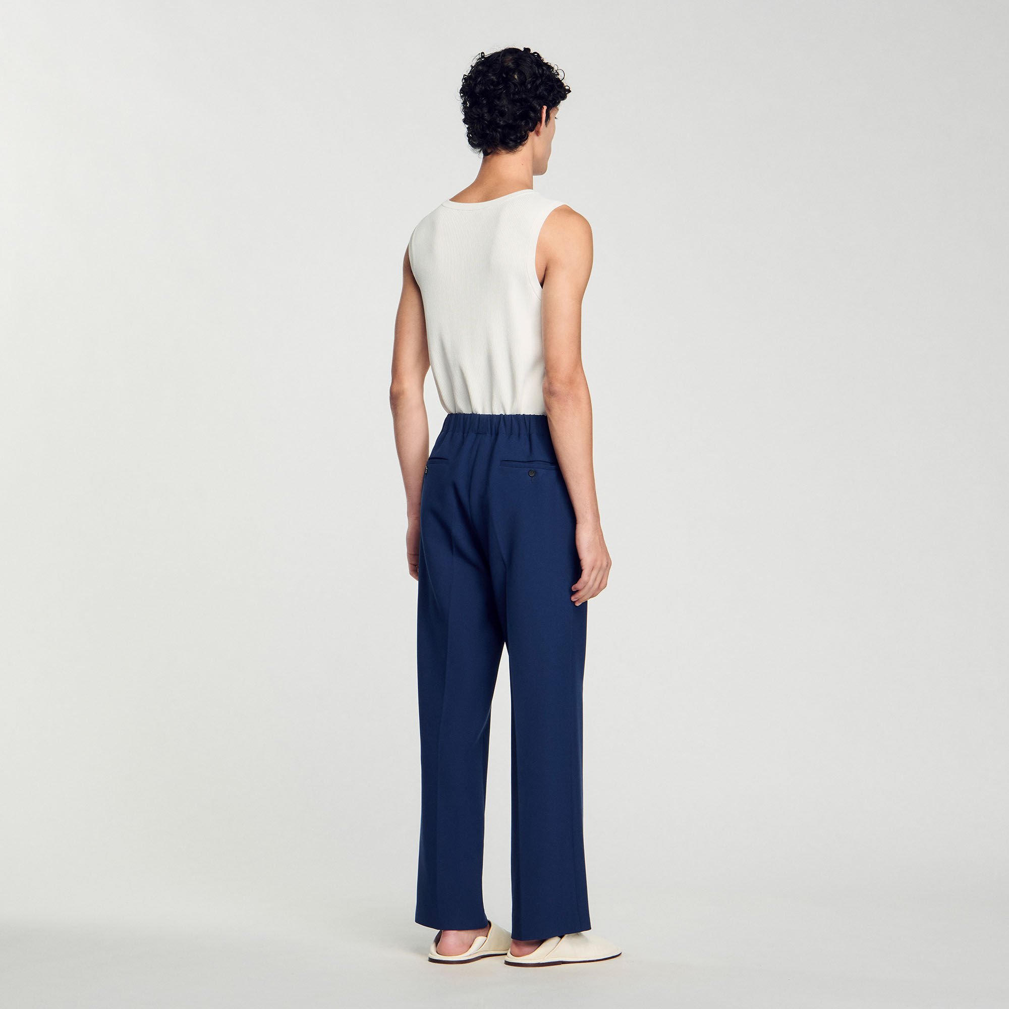 Wide-leg trousers