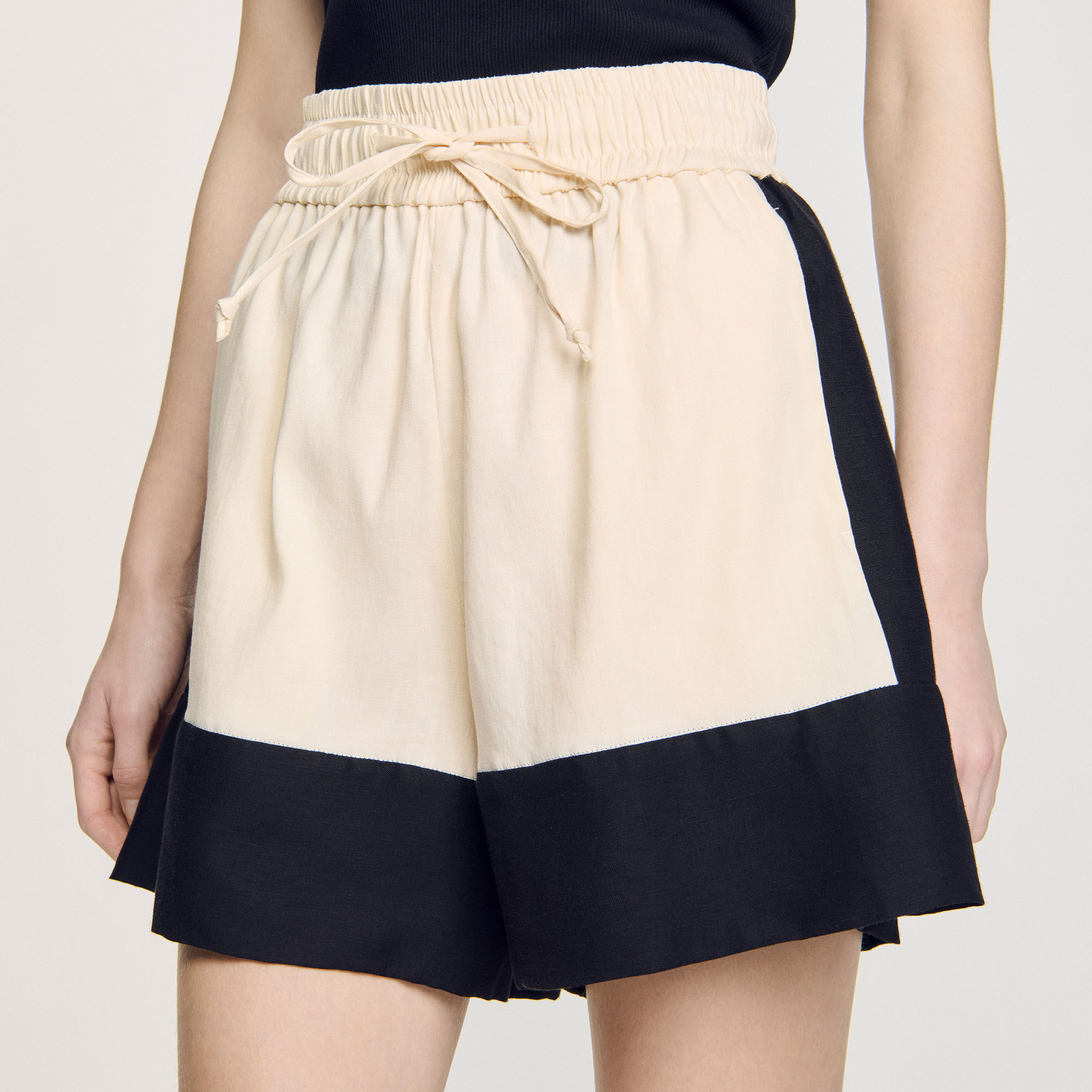Two-tone shorts