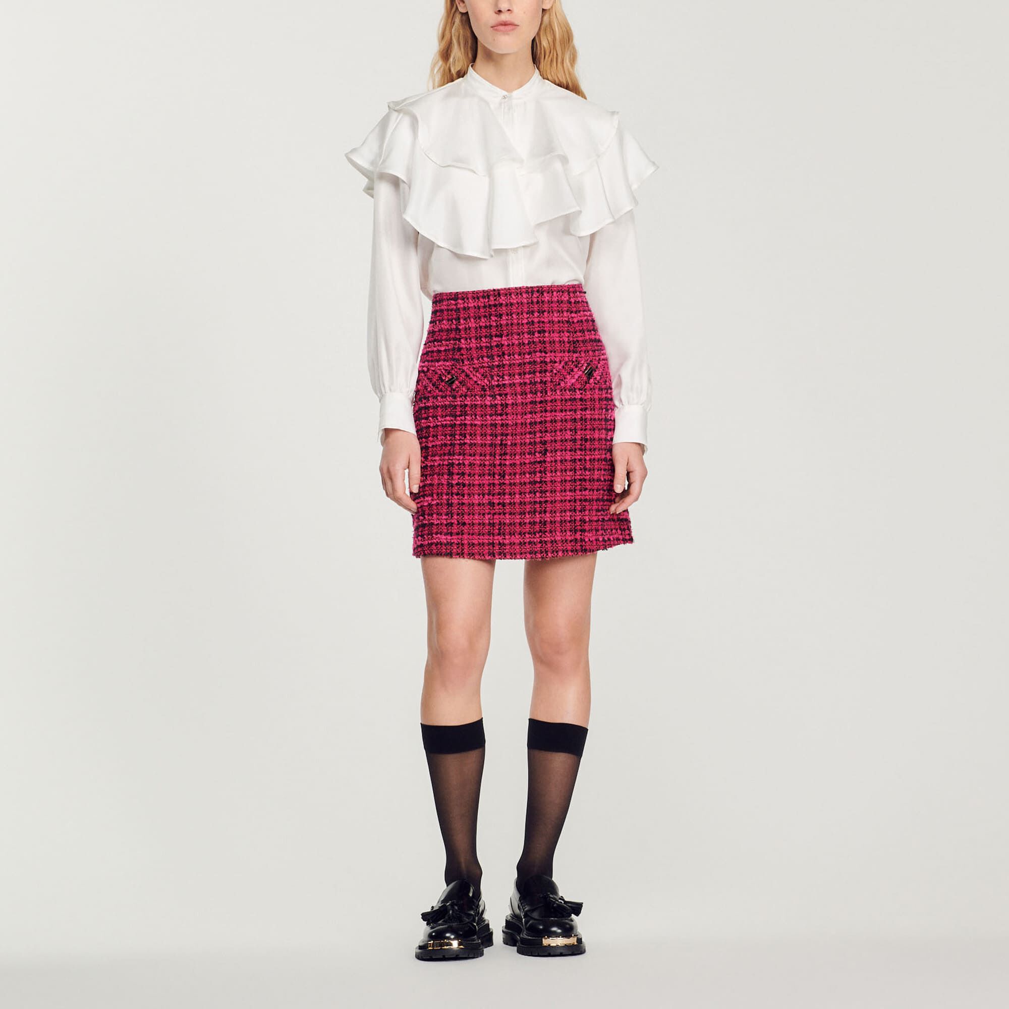 Short tweed skirt