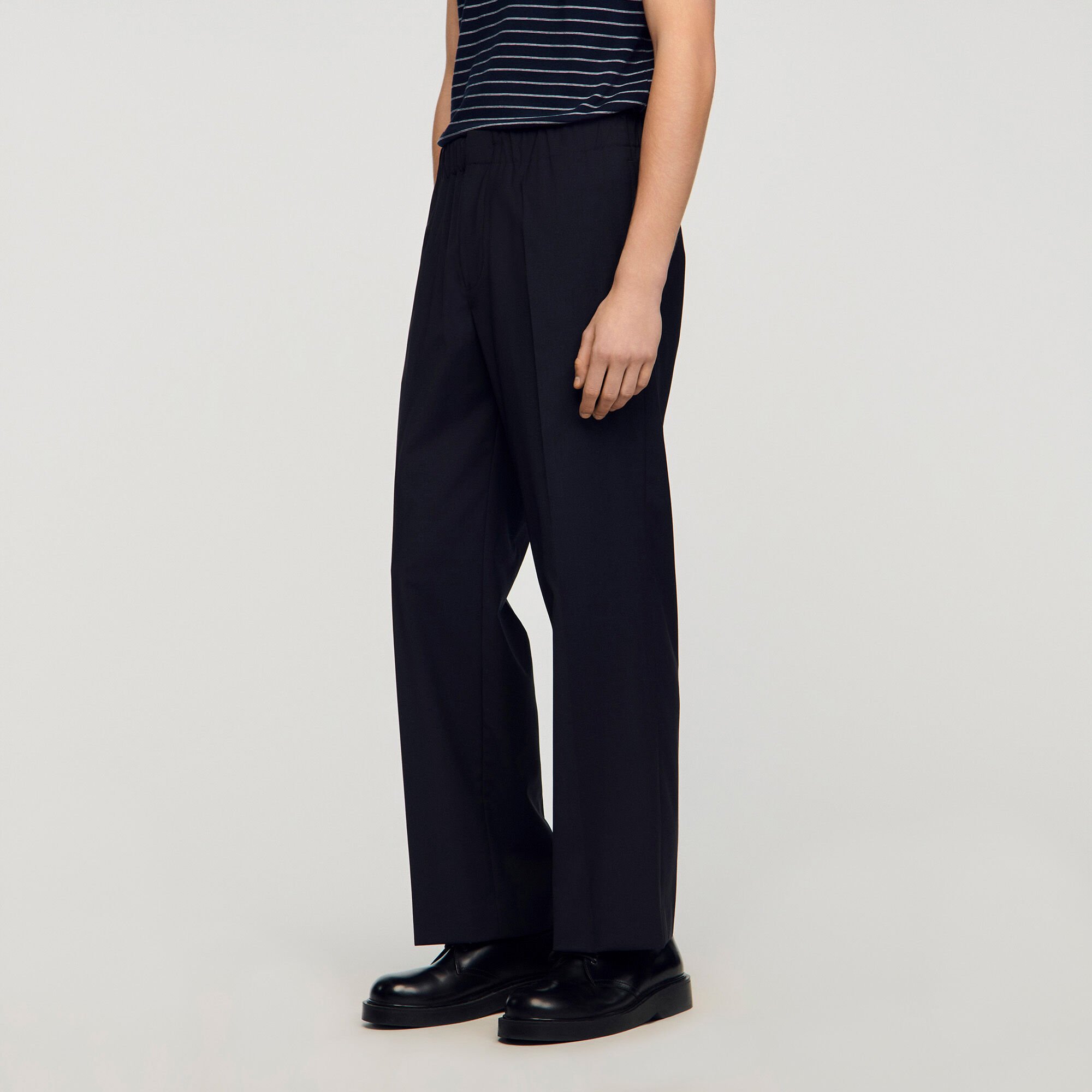 Wide-leg trousers