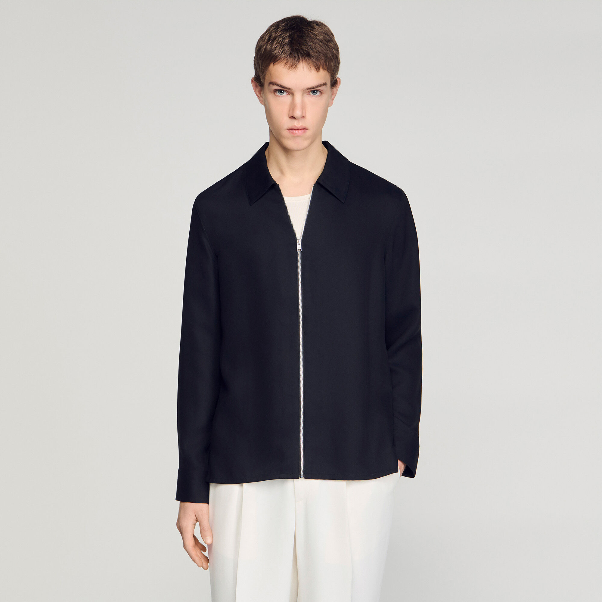 Hooded shirt with regular collar