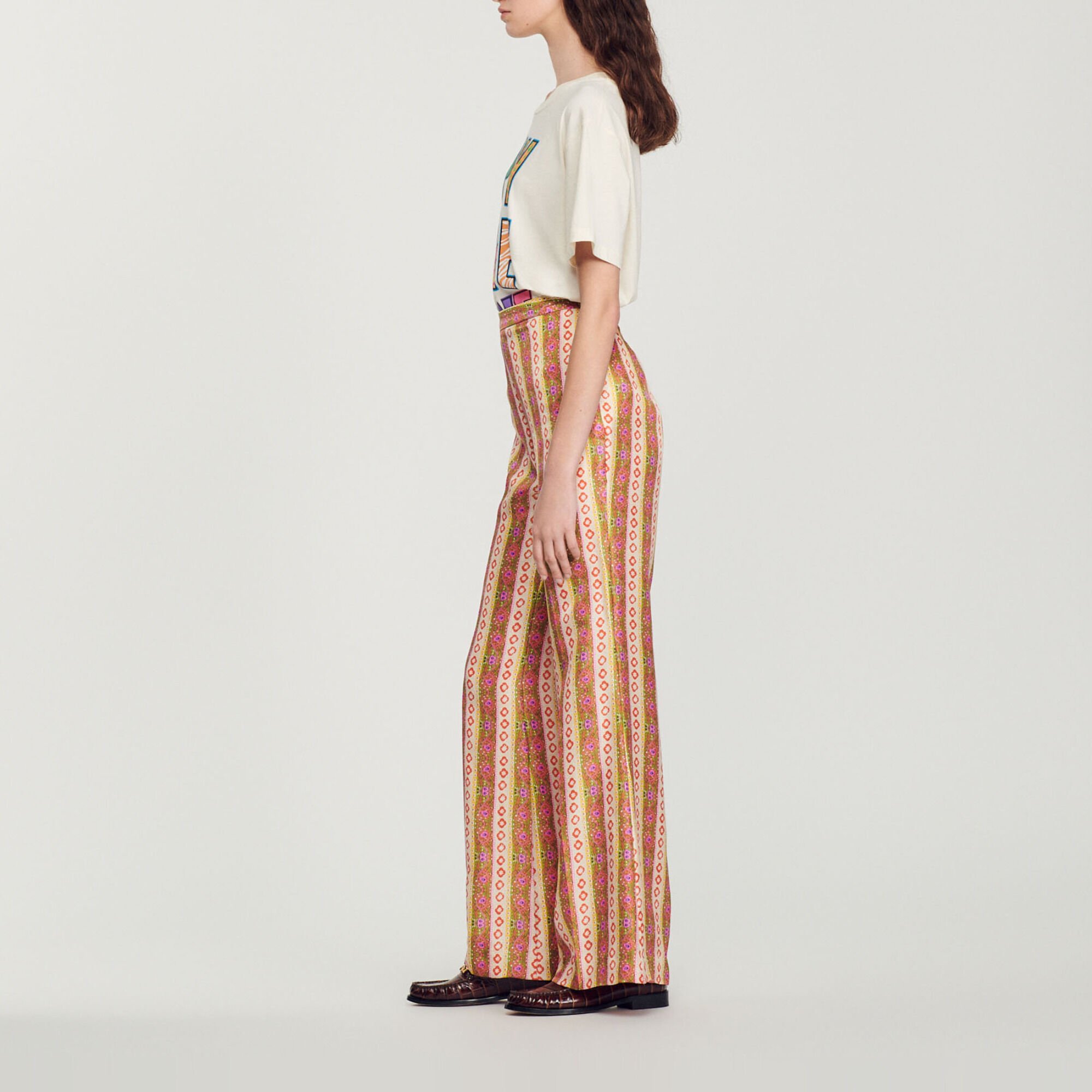 Wide-leg loose-fitting printed trousers