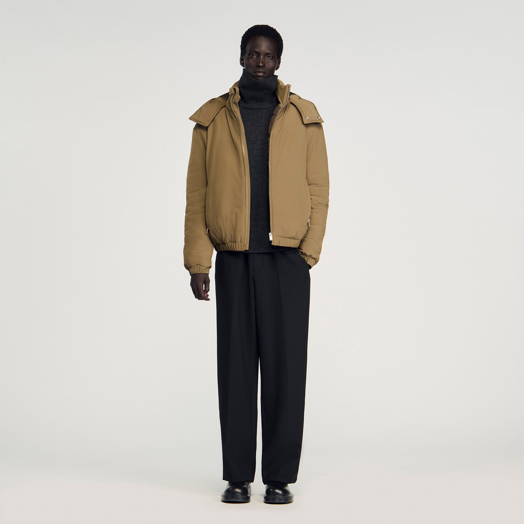 Puffer jacket with hood