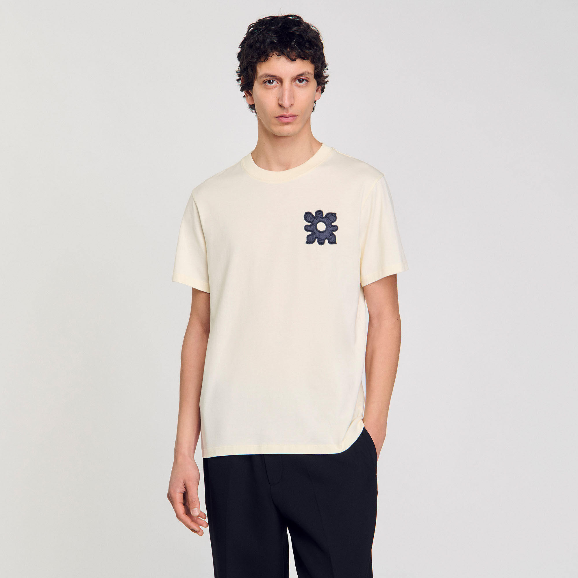 フランス発 Sandro 大人カジュアル パールビーズ Tシャツ フランス発 Sandro 大人カジュアル パールビーズ Tシャツ