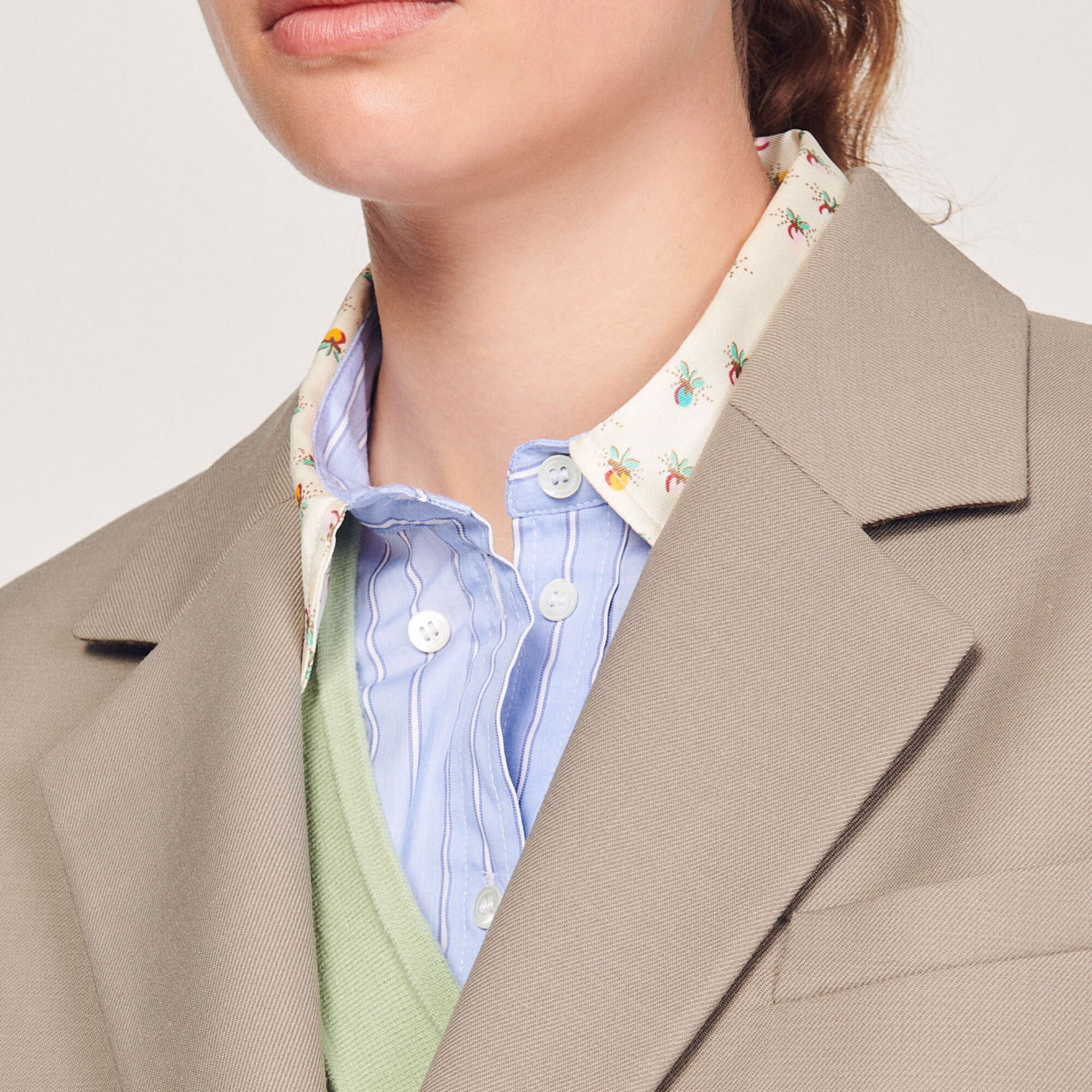 Tailored jacket with pockets
