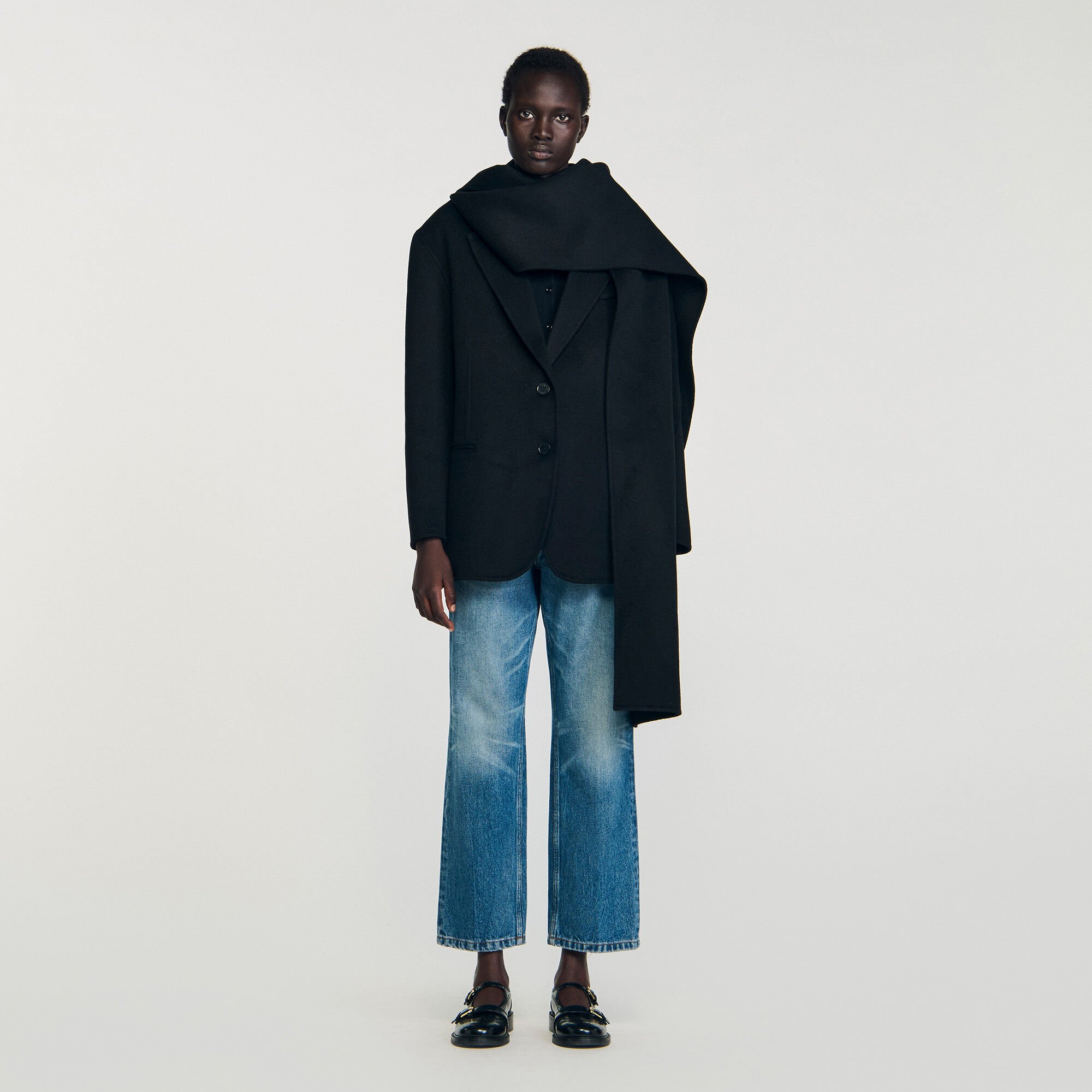 Short coat with integrated scarf