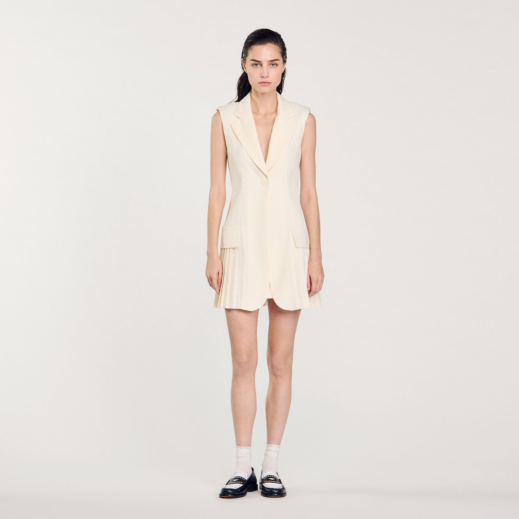 Short pleated suit dress