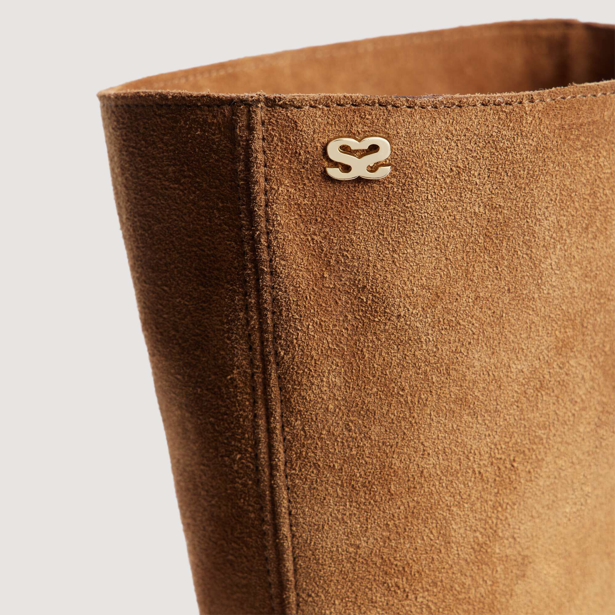 Suede boots
