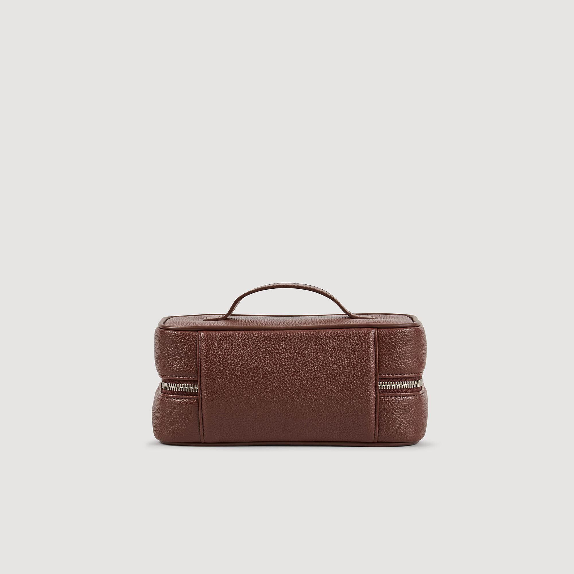 Toilet bag in grained fabric