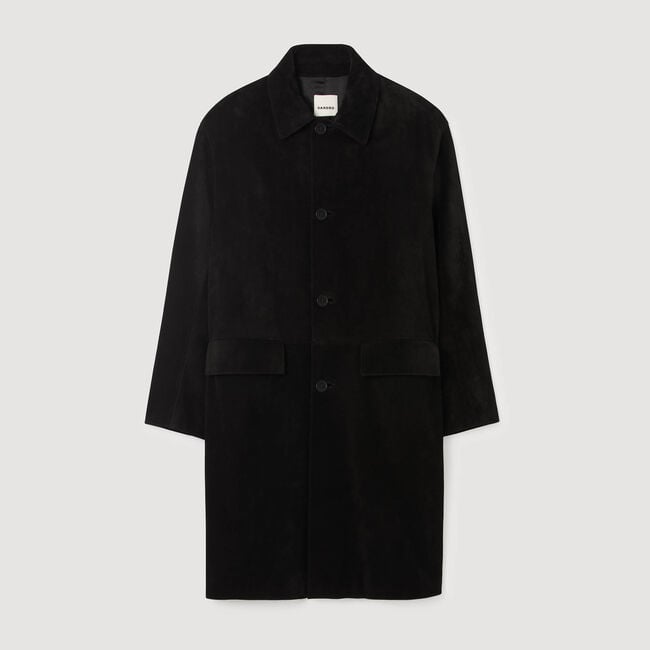 Oversized coat with wing collar