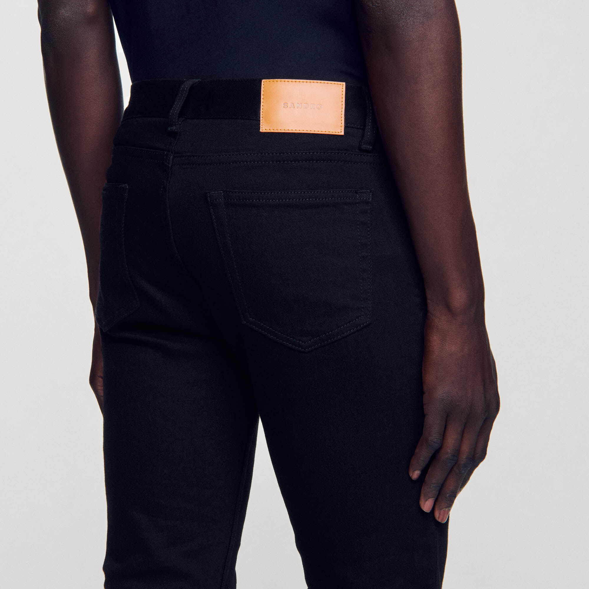 Slim-fit jeans