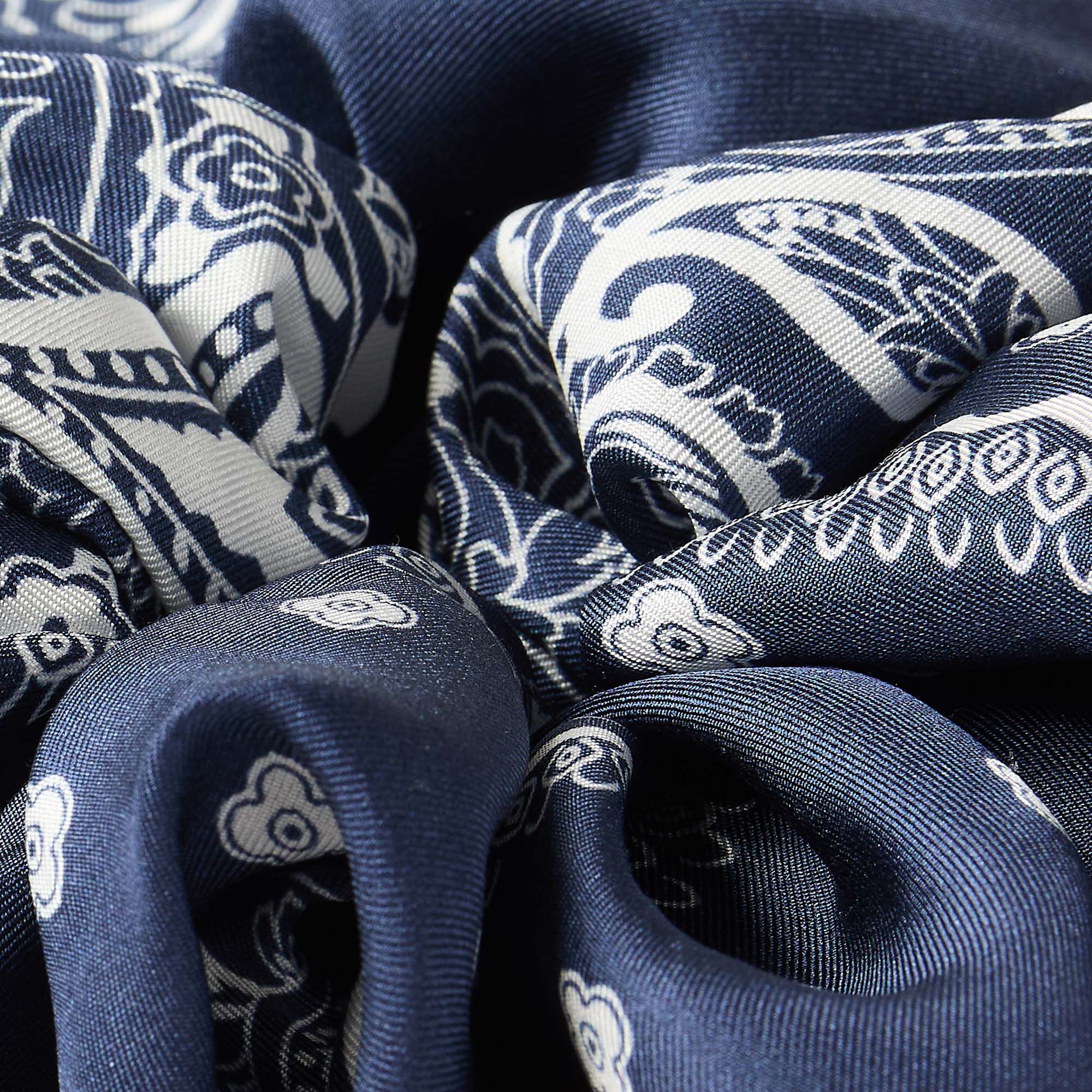 Bandana print scrunchie