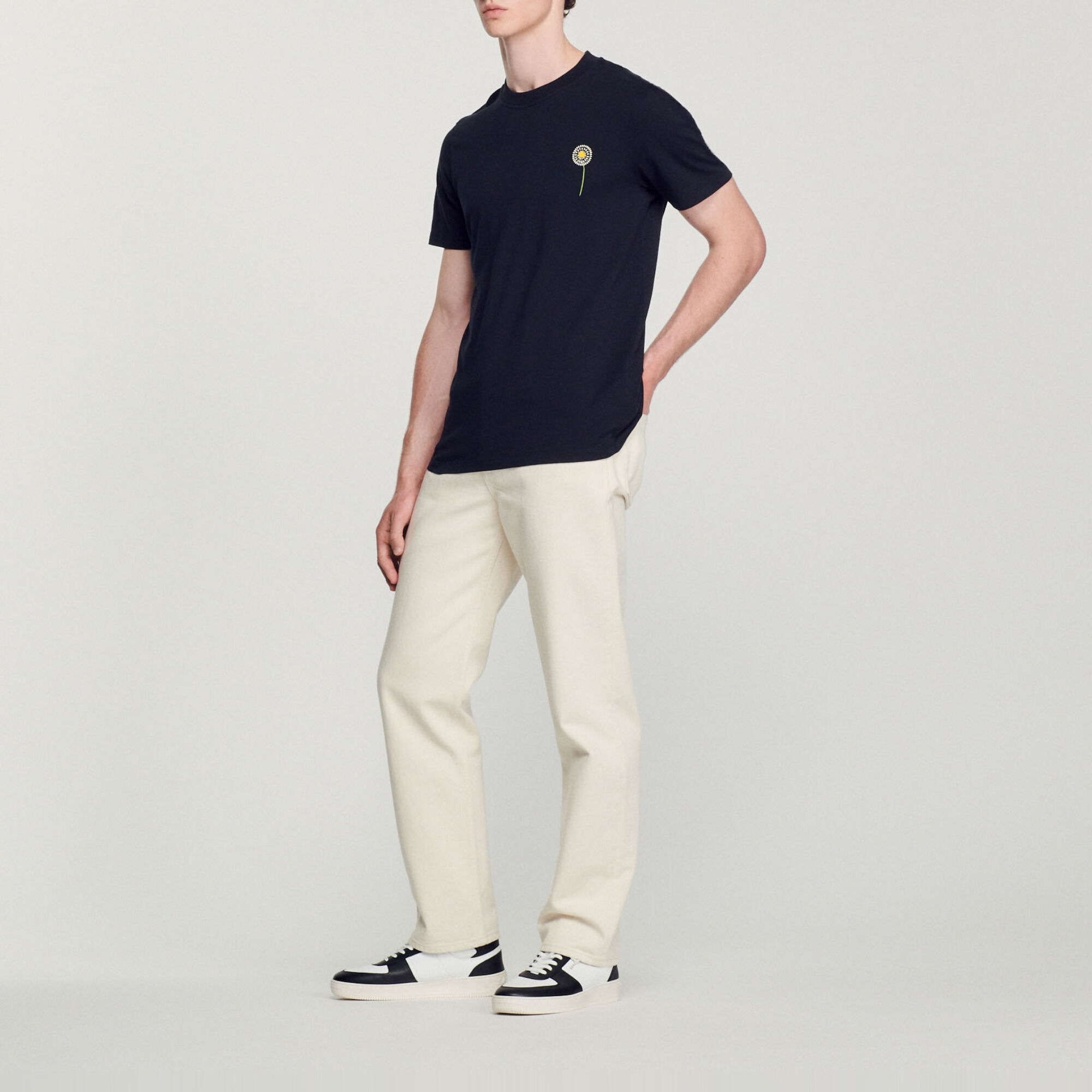 Cotton T-shirt with Dandelion embroidery