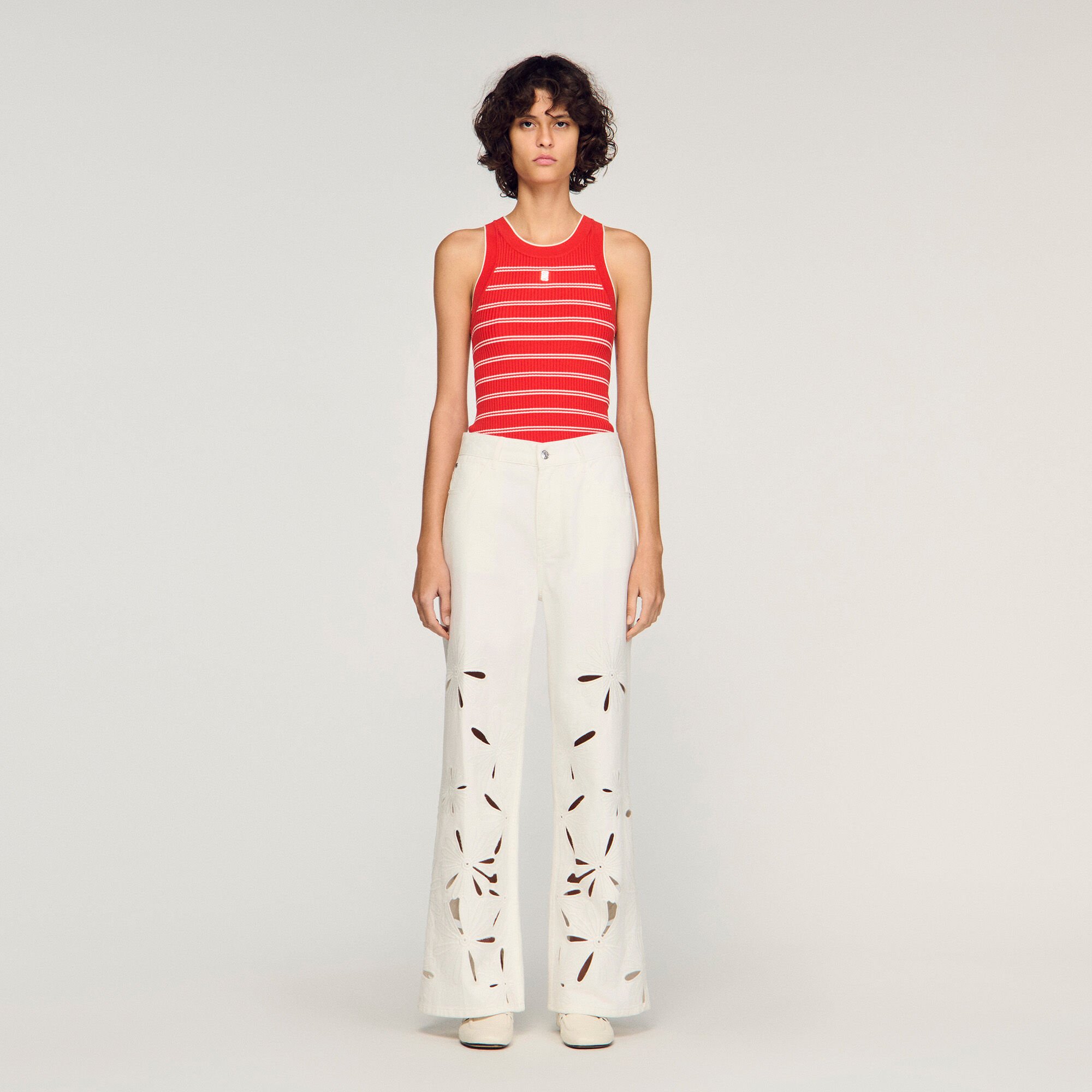 Wide-leg embroidered jeans