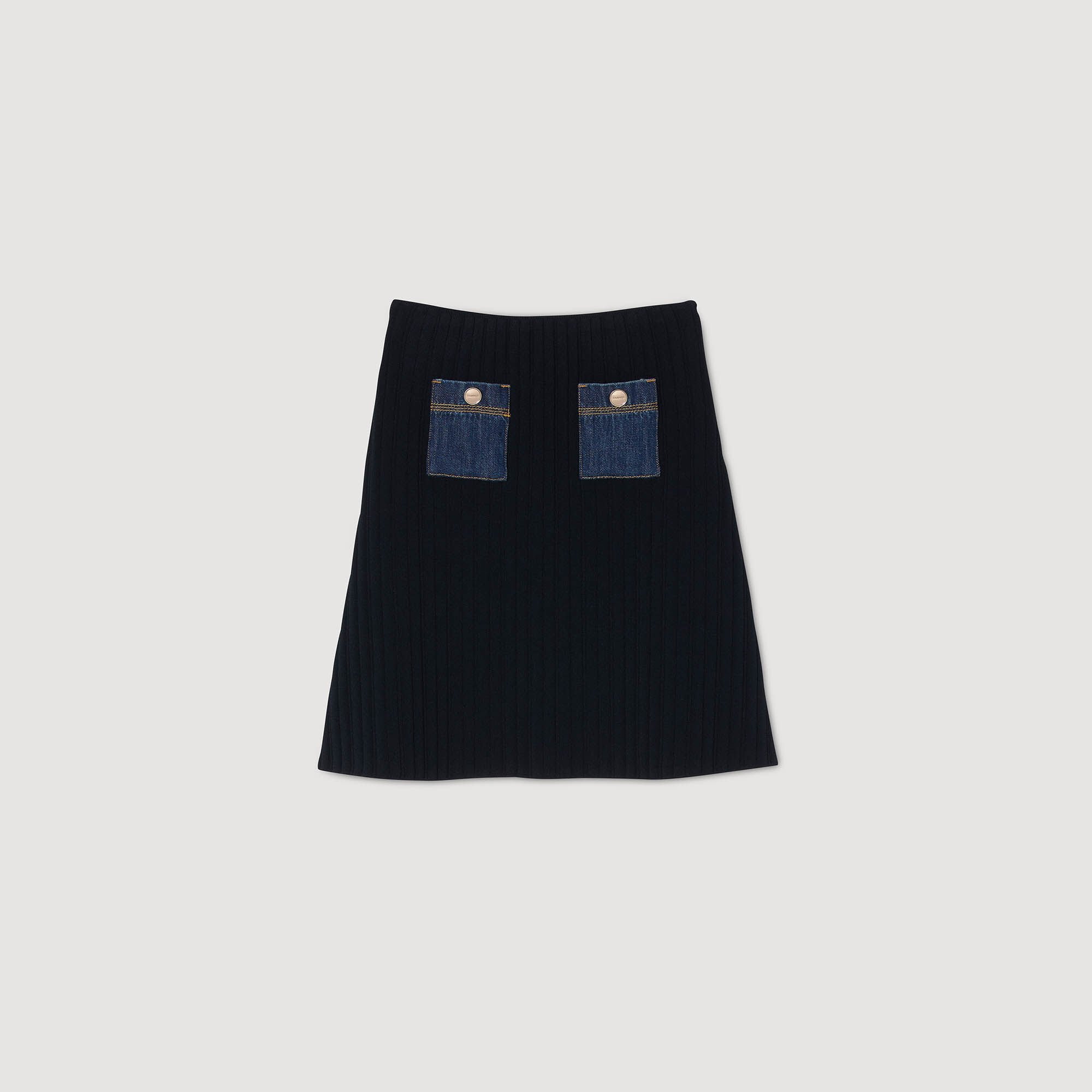 Short knit and denim skirt