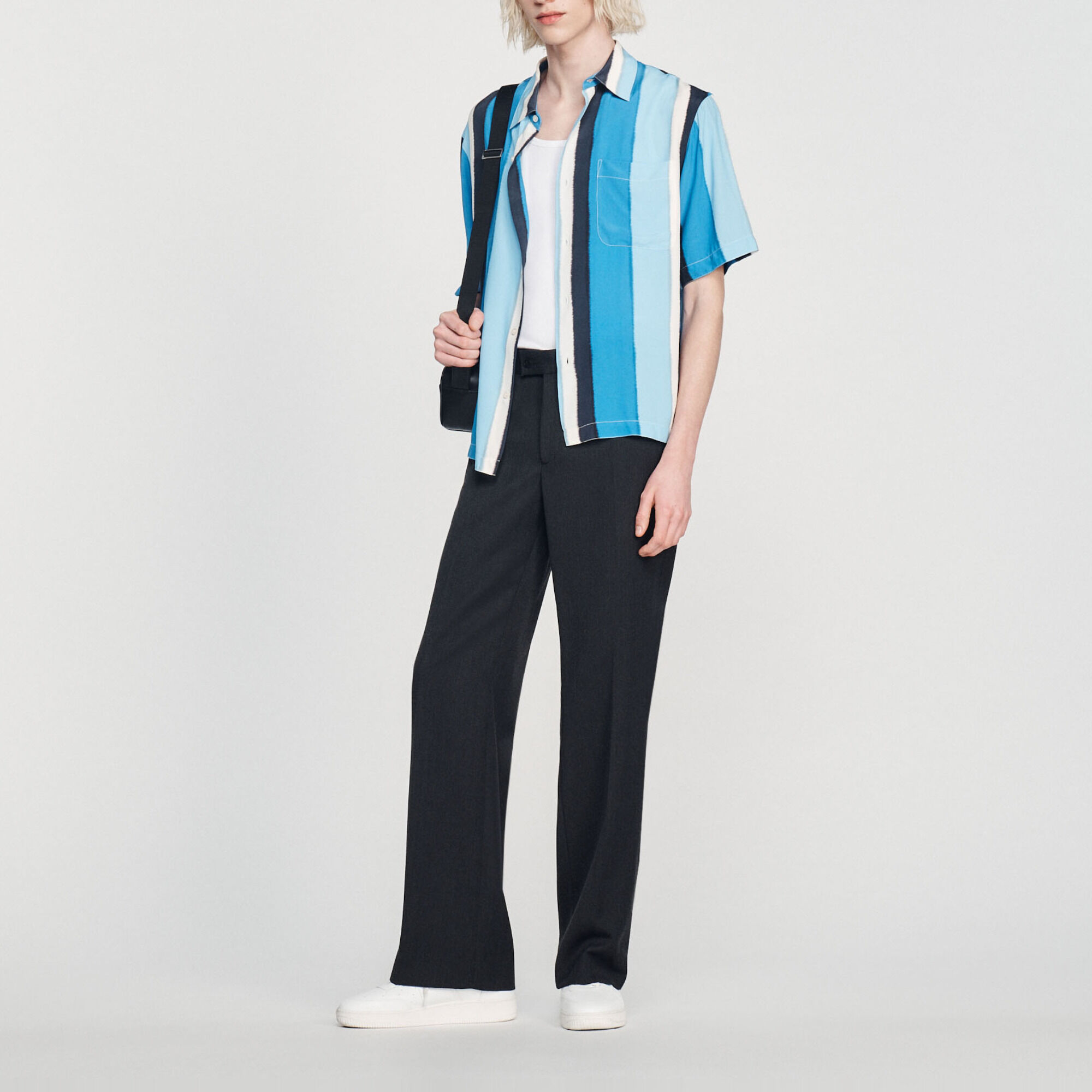 Flowing striped short-sleeved shirt