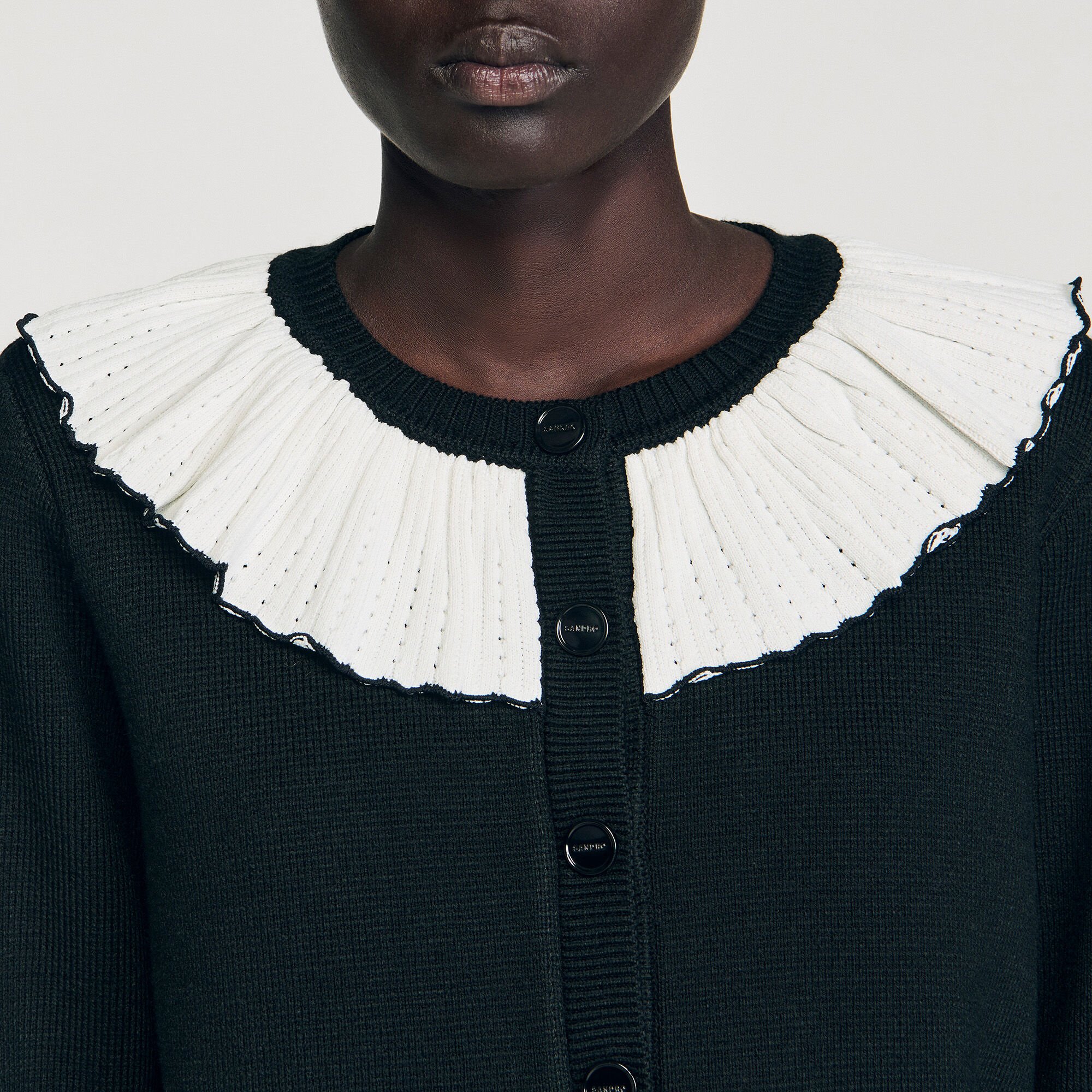 Cardigan with contrast collar