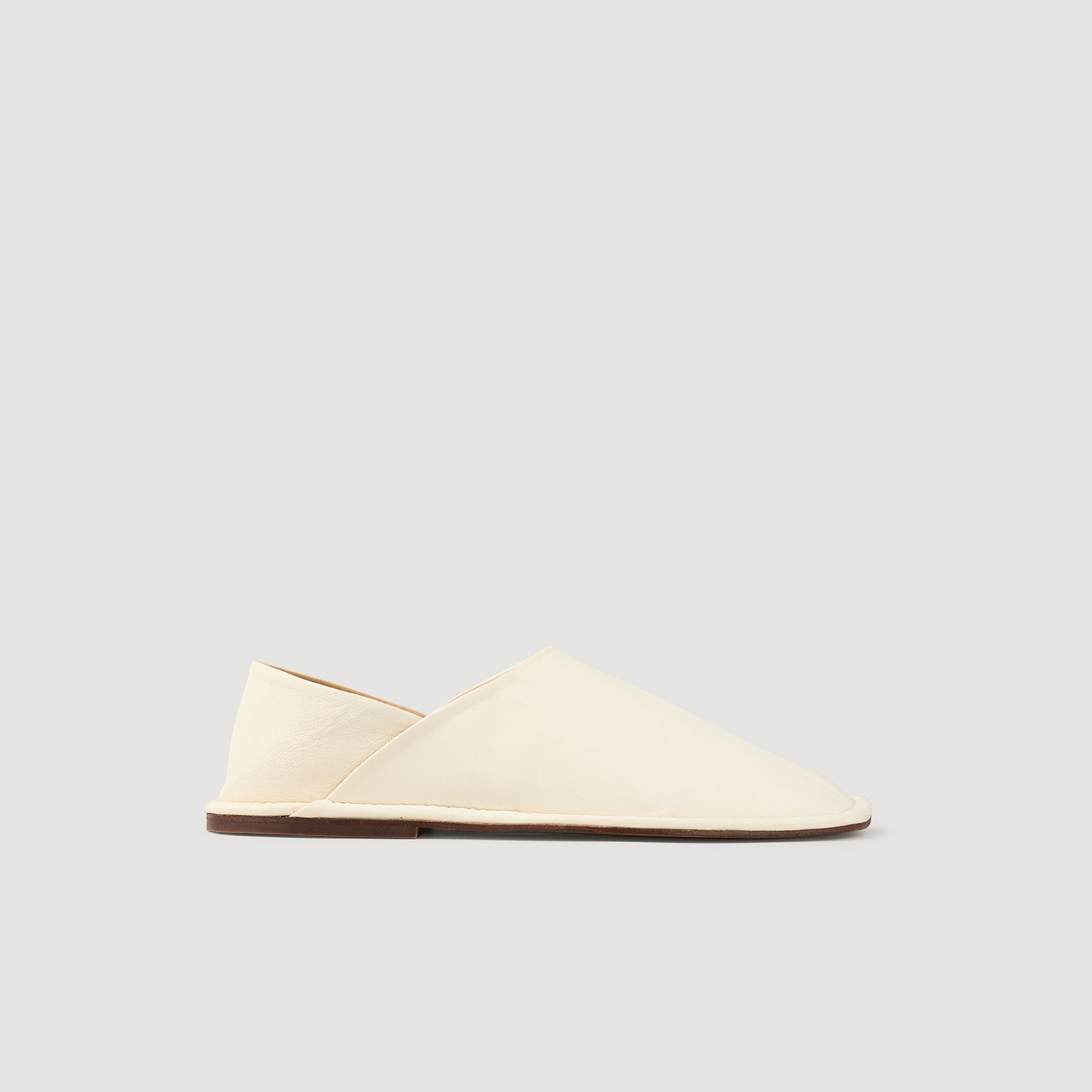 Grained leather slippers
