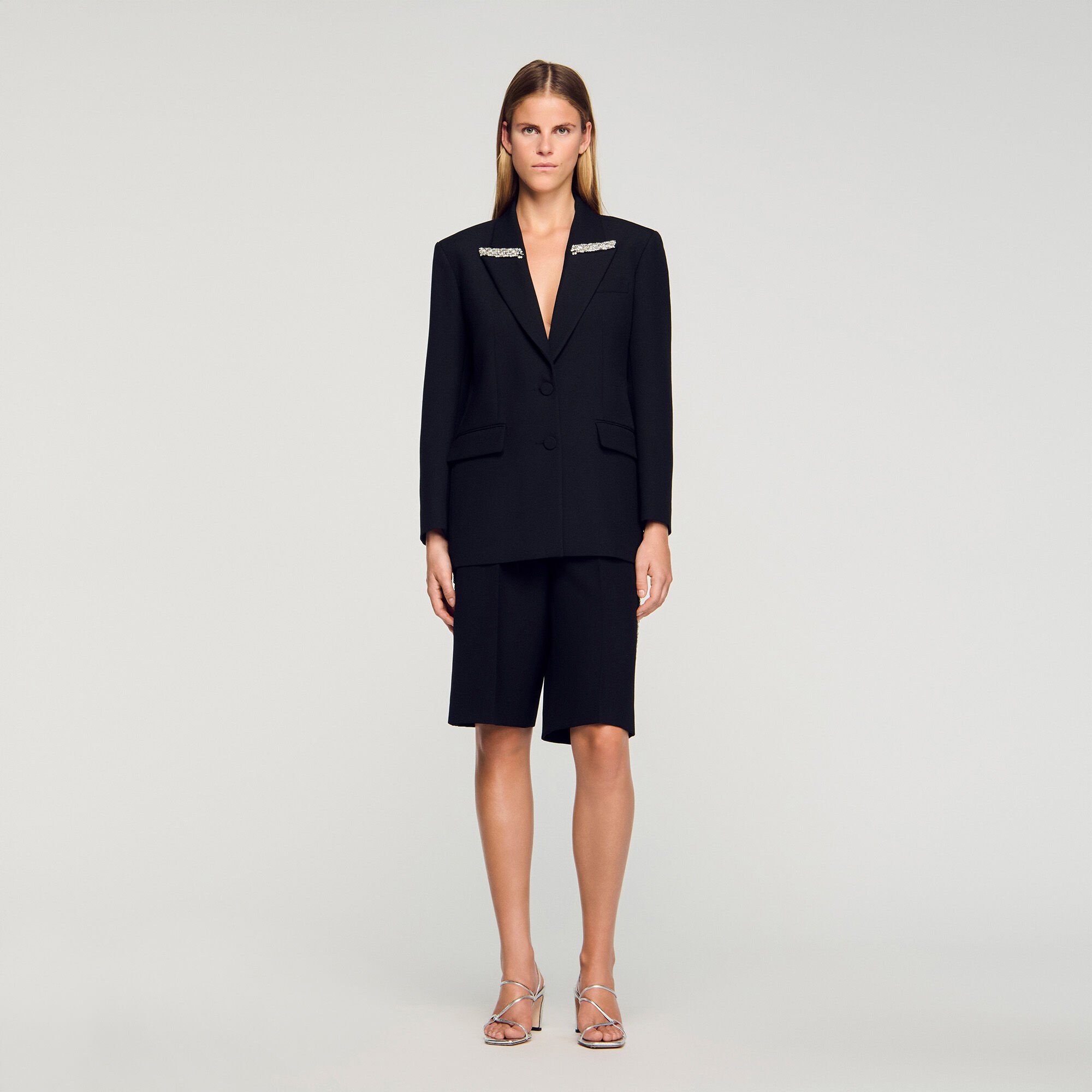 Jacket with rhinestone collar