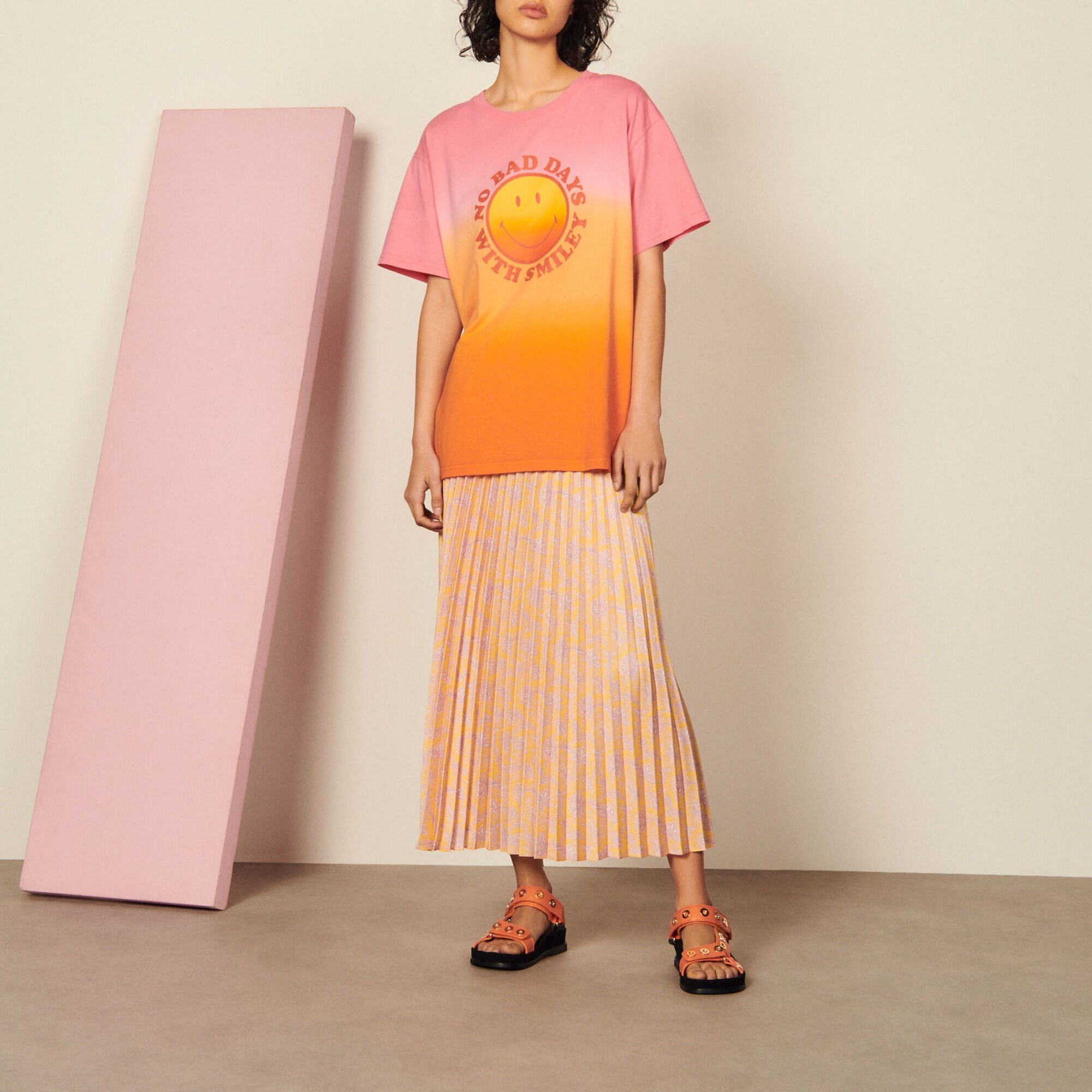 Printed pleated midi skirt