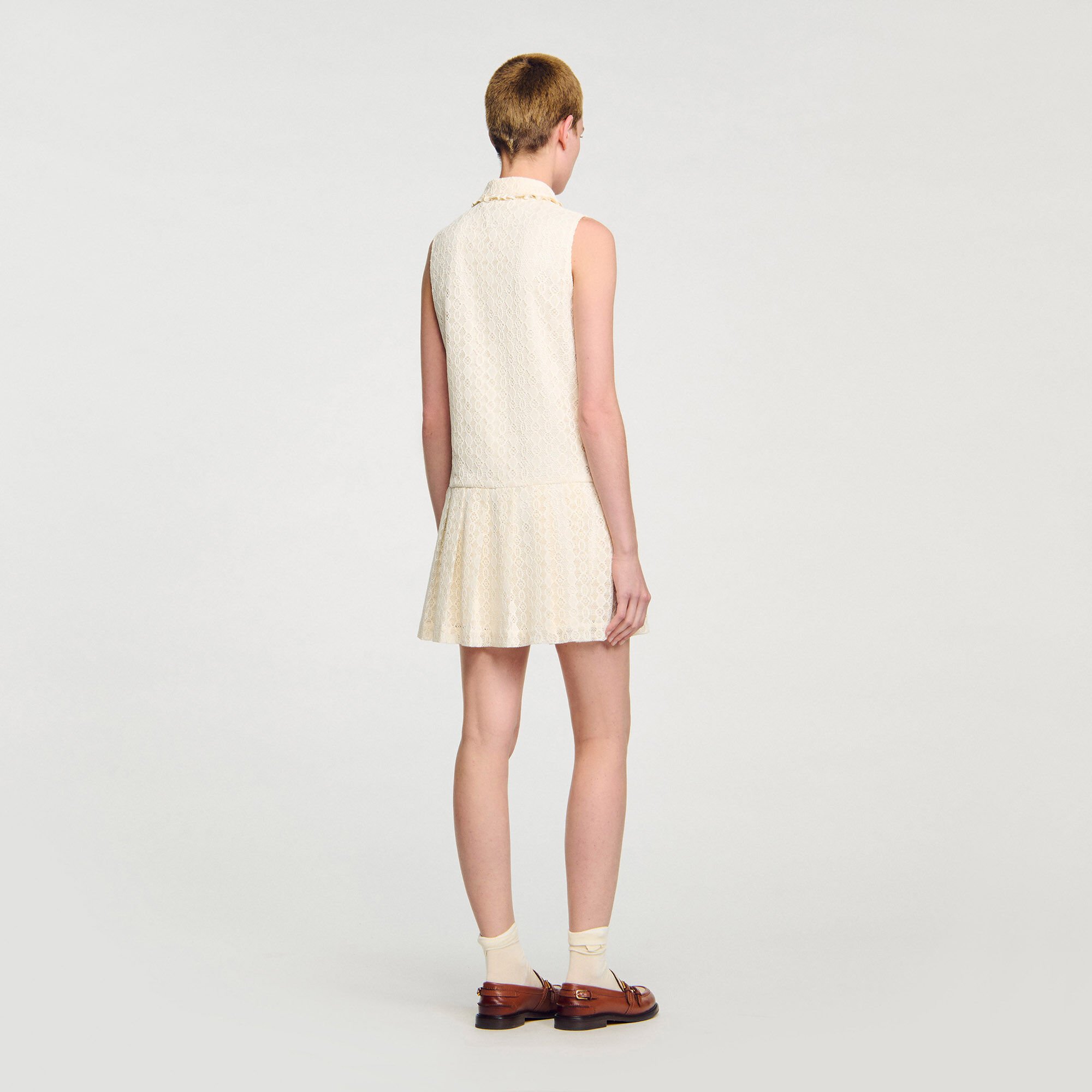 Short lace dress