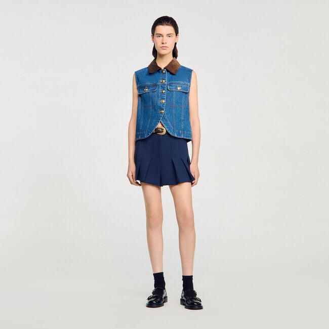 Sleeveless denim jacket