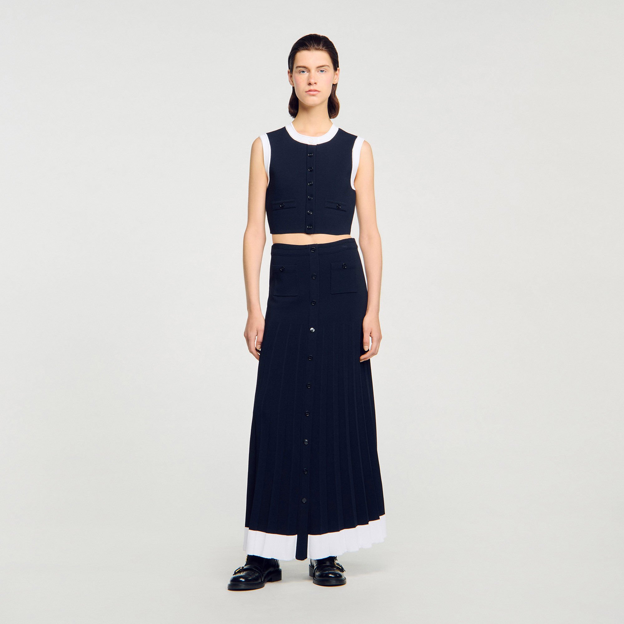 Long two-tone knit skirt