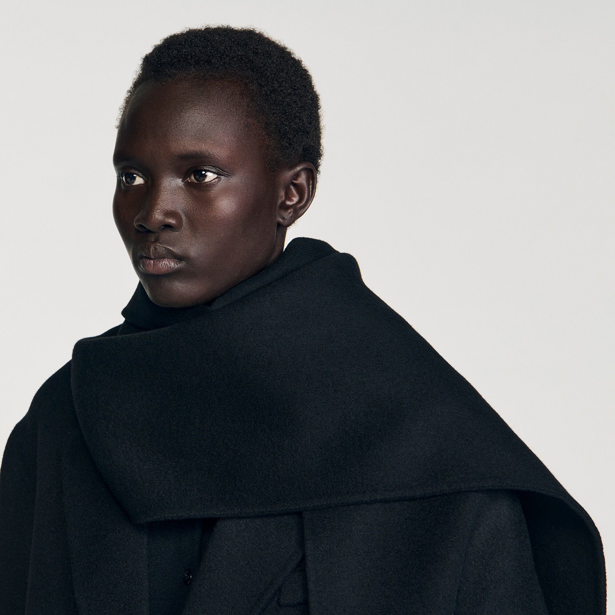 Short coat with integrated scarf