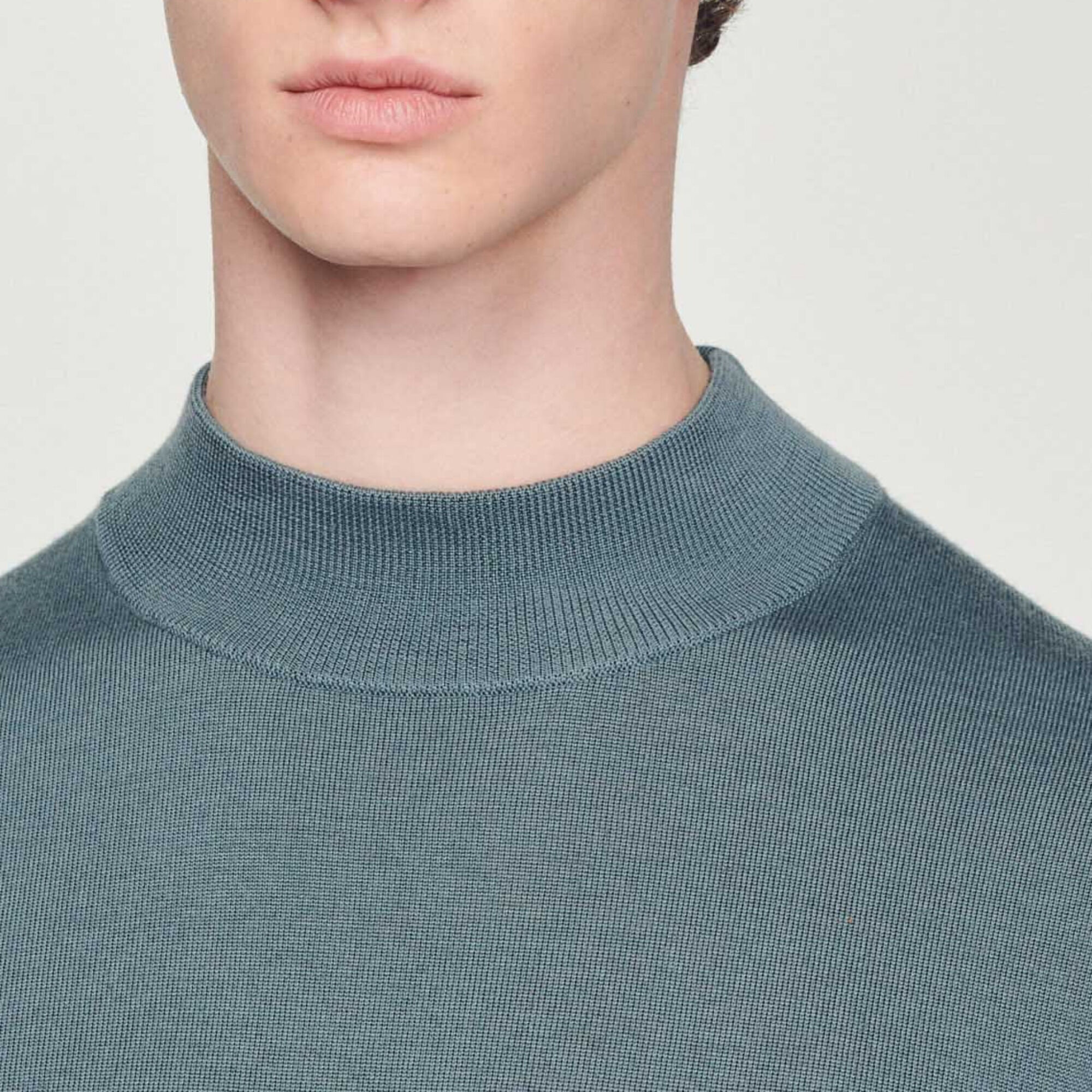Funnel neck sweater