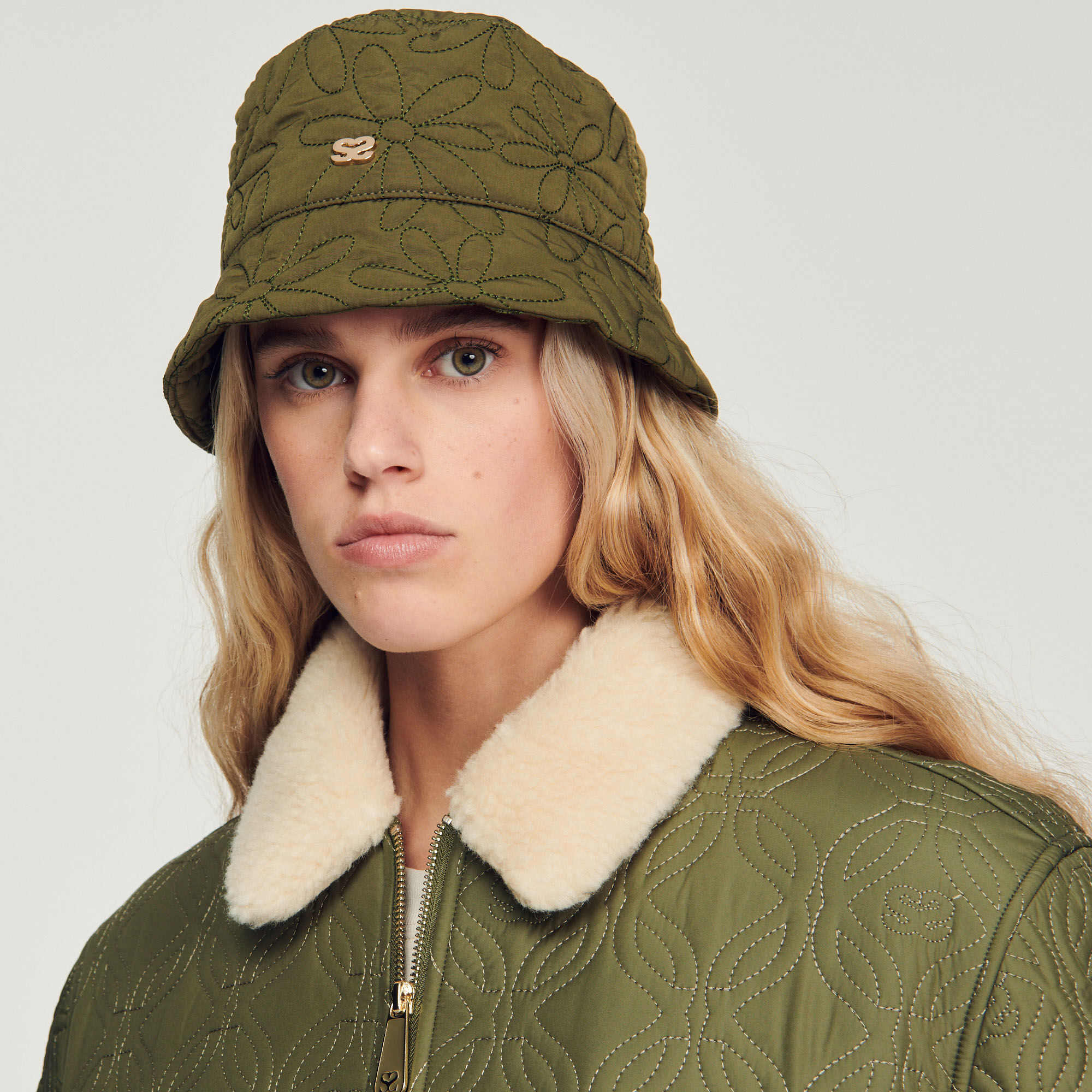Quilted daisy bucket hat