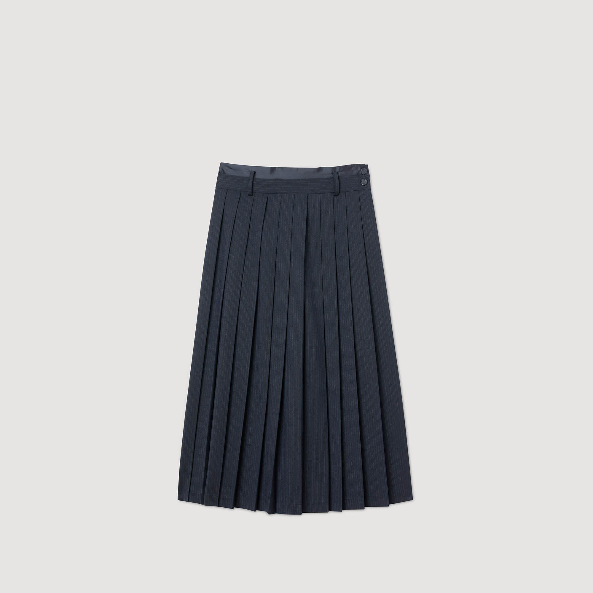 Long pleated skirt