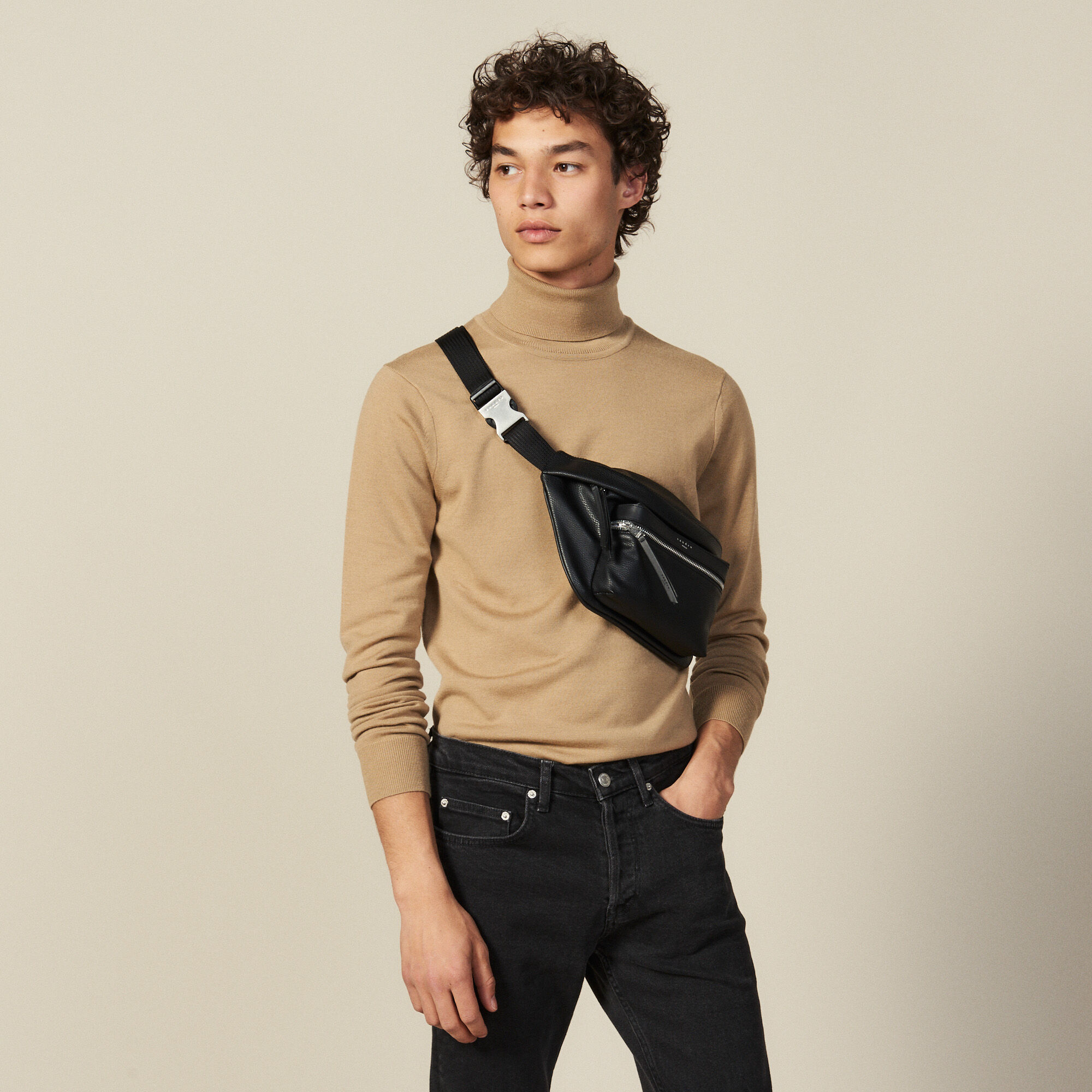 Roll neck wool sweater