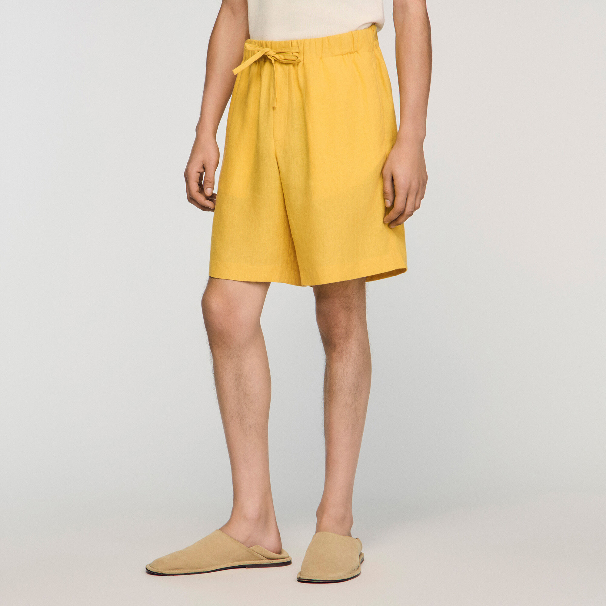Elastic waist linen shorts