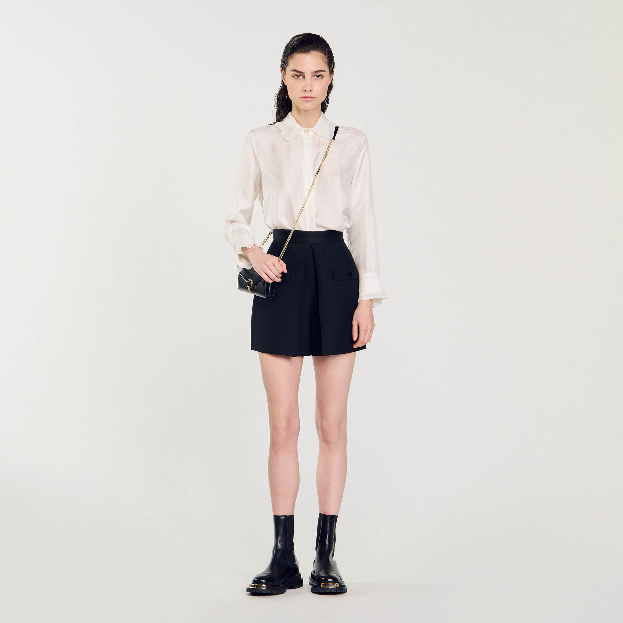 High waisted shorts with buttons