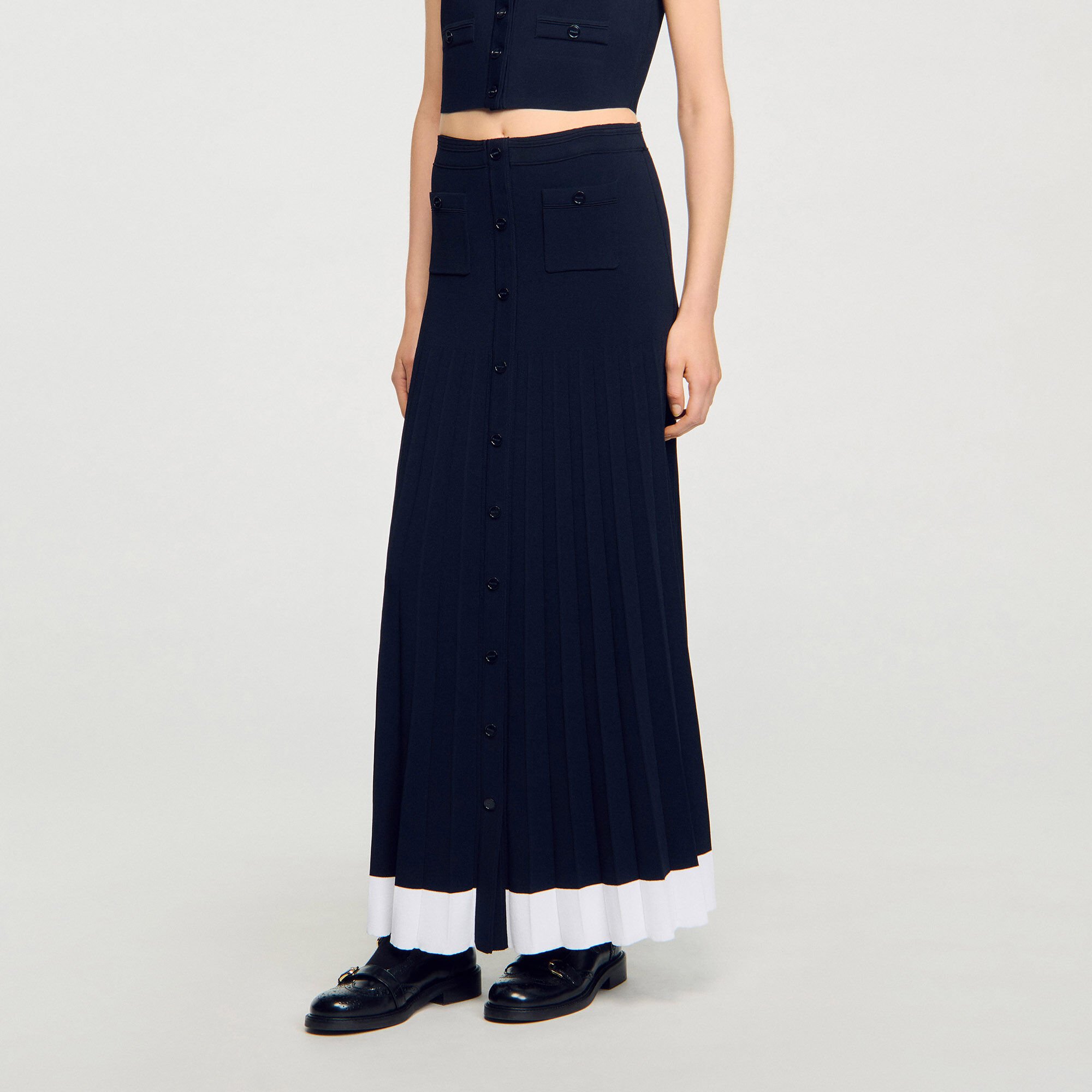 Long two-tone knit skirt