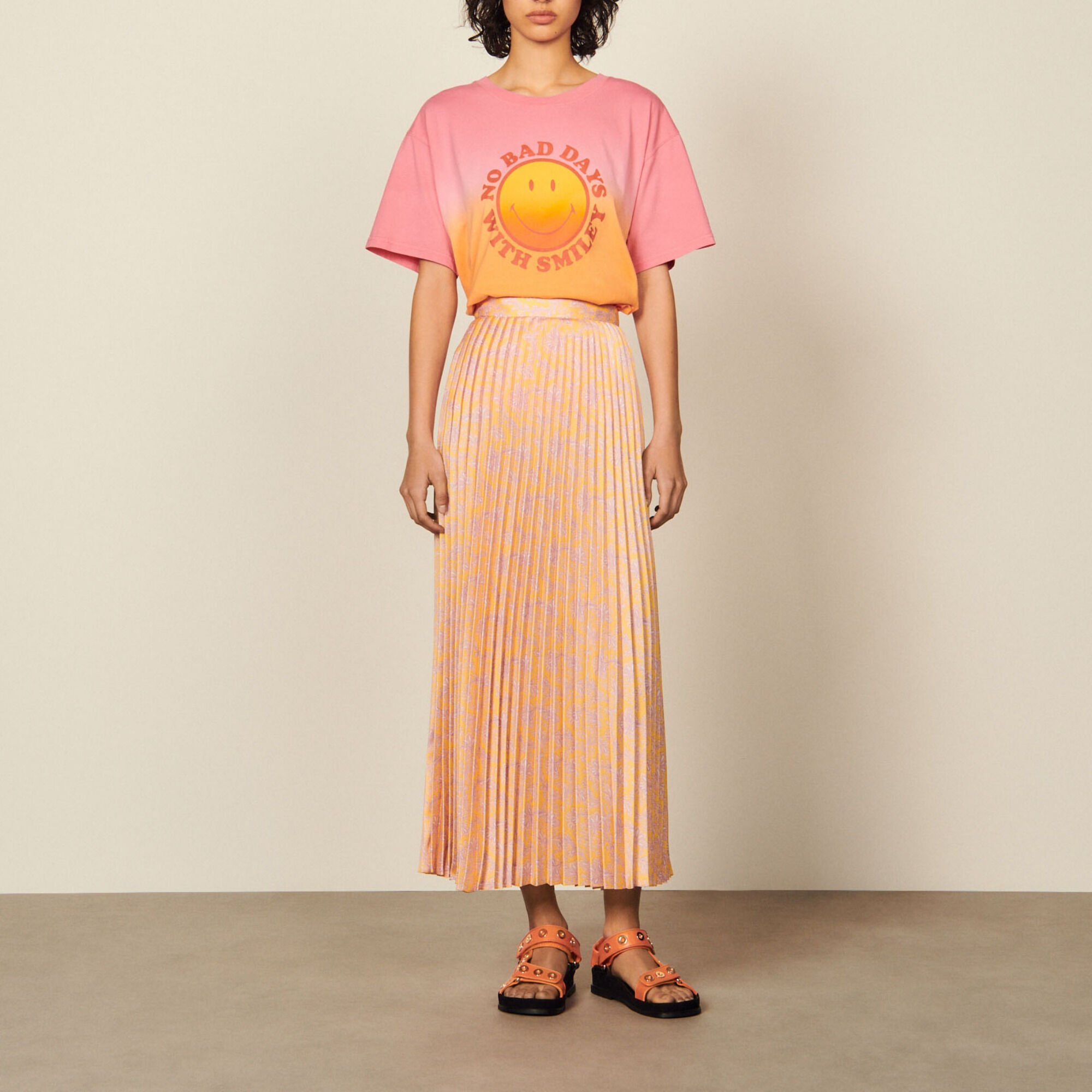 Printed pleated midi skirt