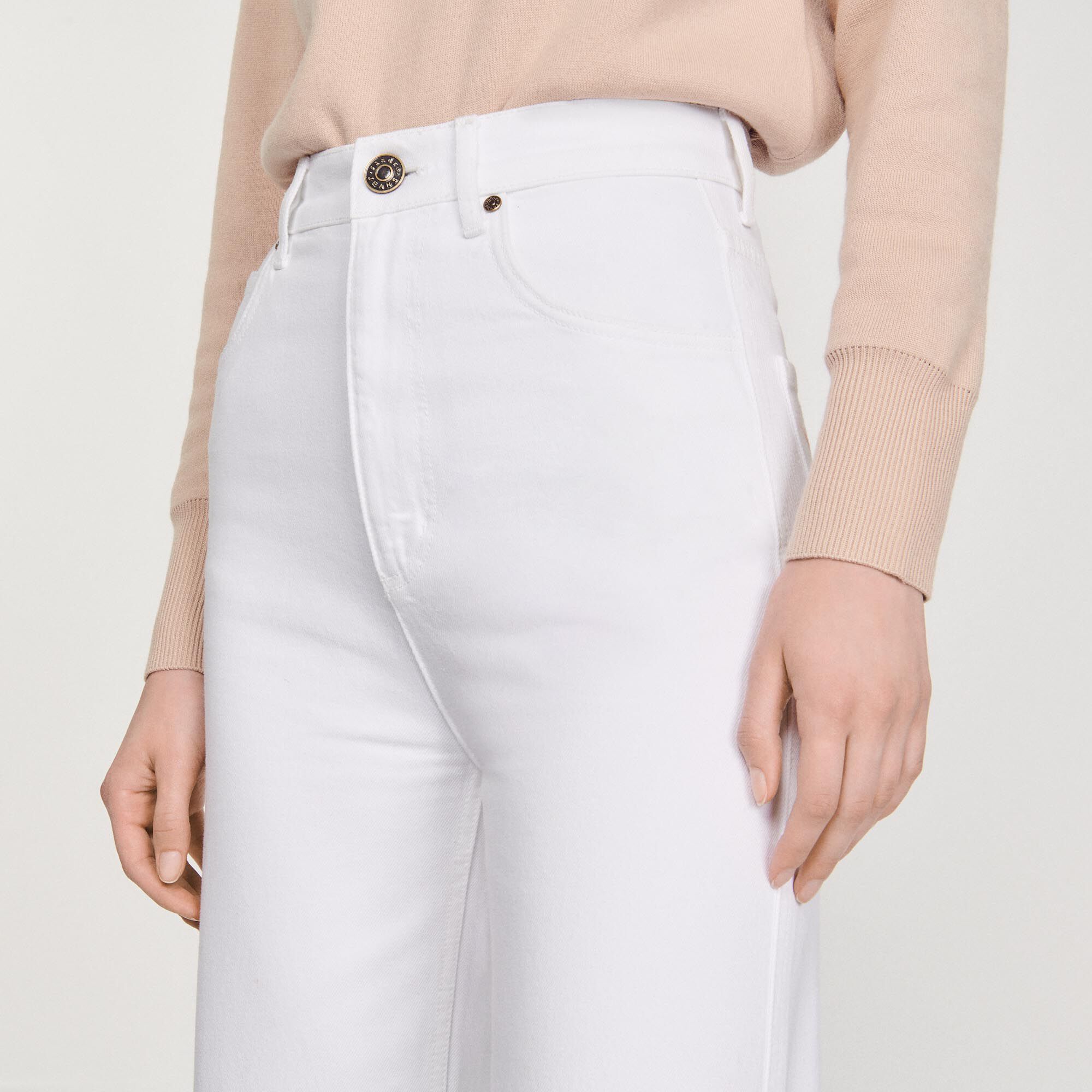 Straight-cut jeans