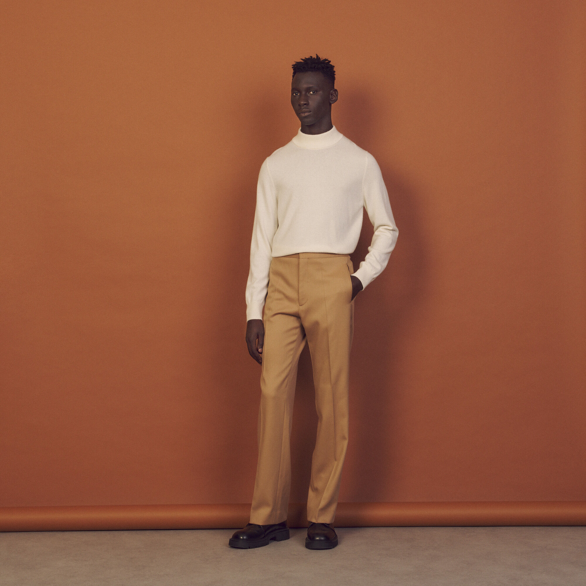 Virgin wool trousers