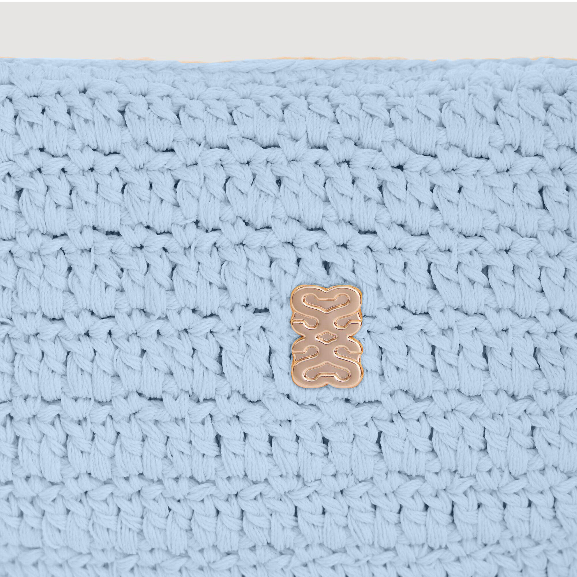 Crochet small leather goods