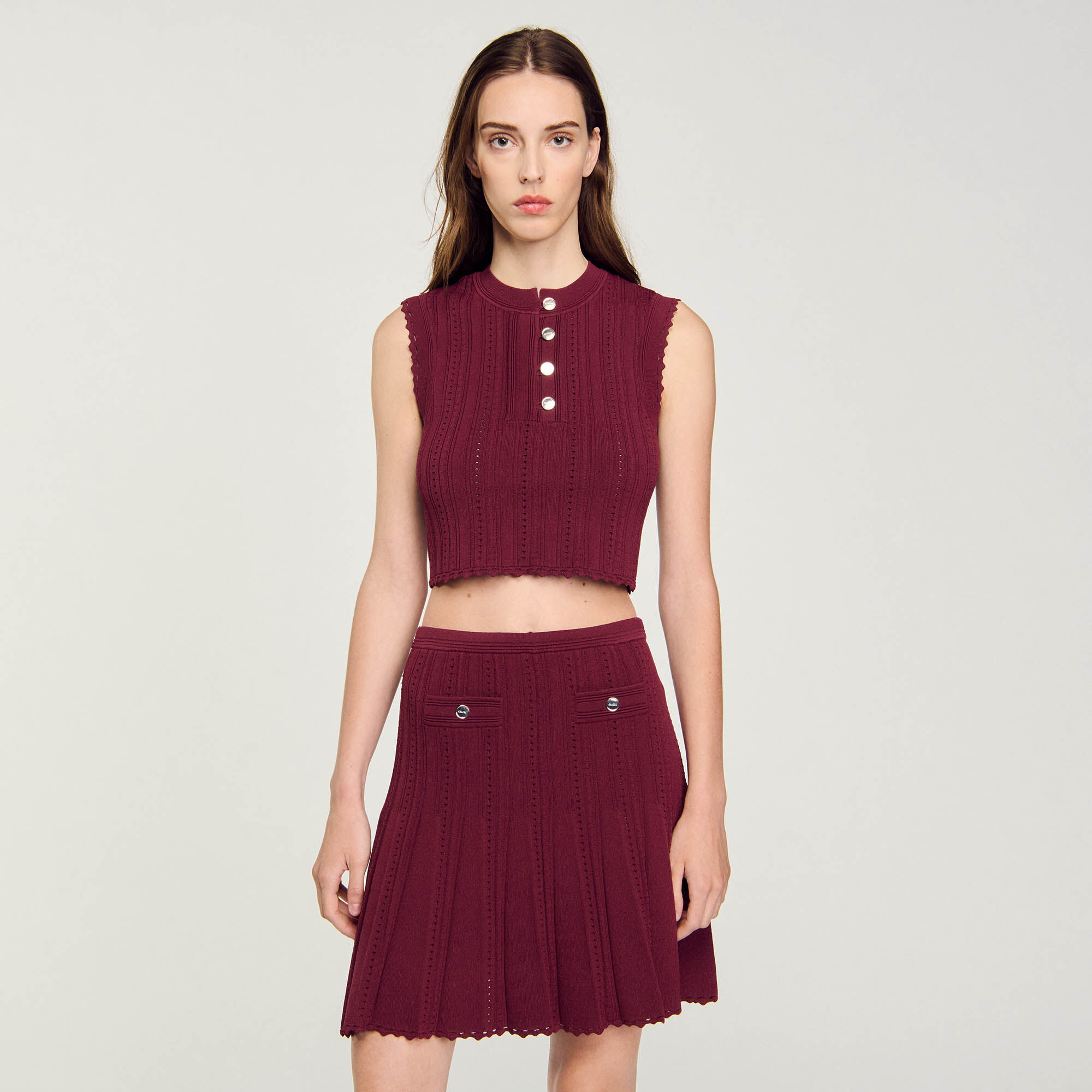 Sleeveless short jumper