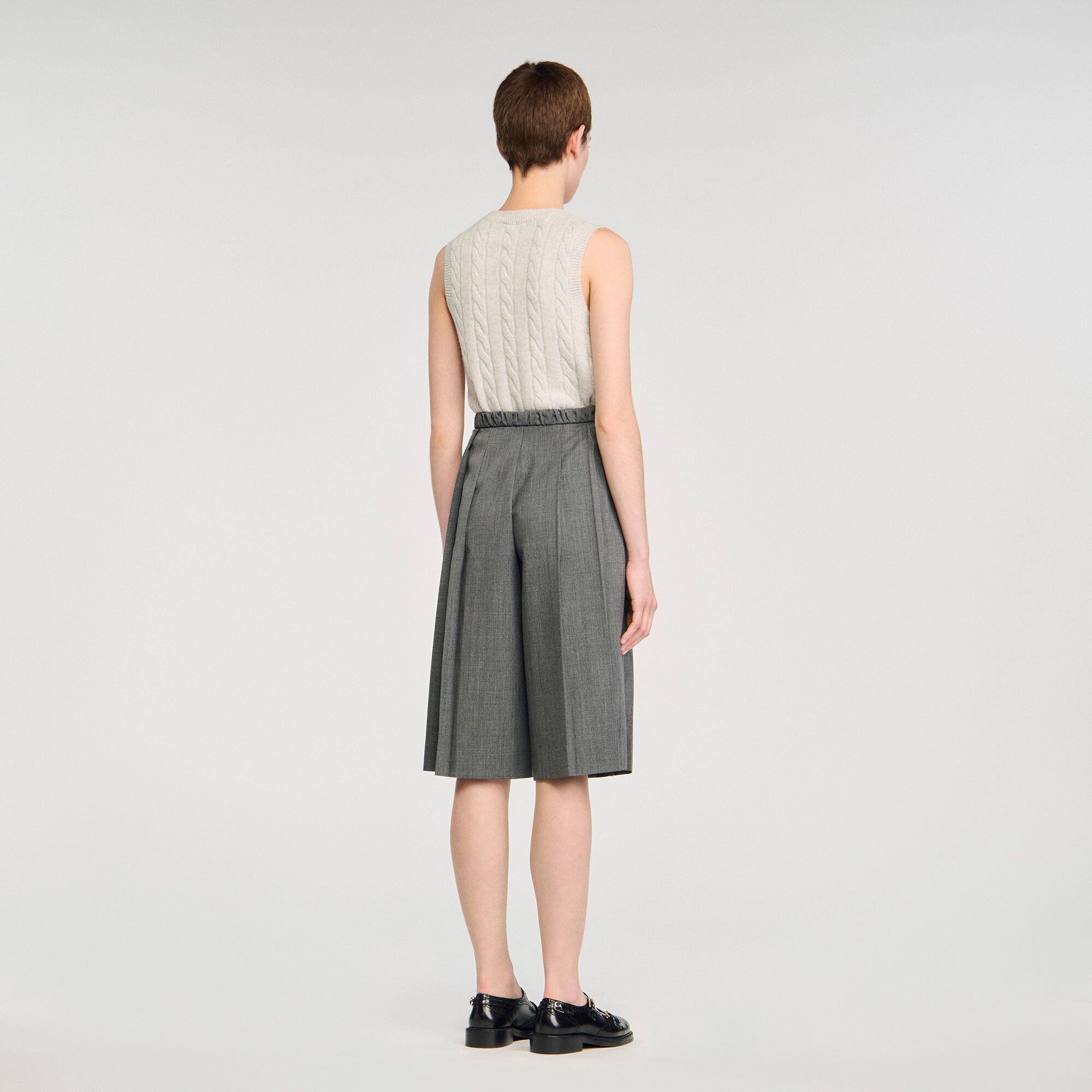 Pleated long shorts