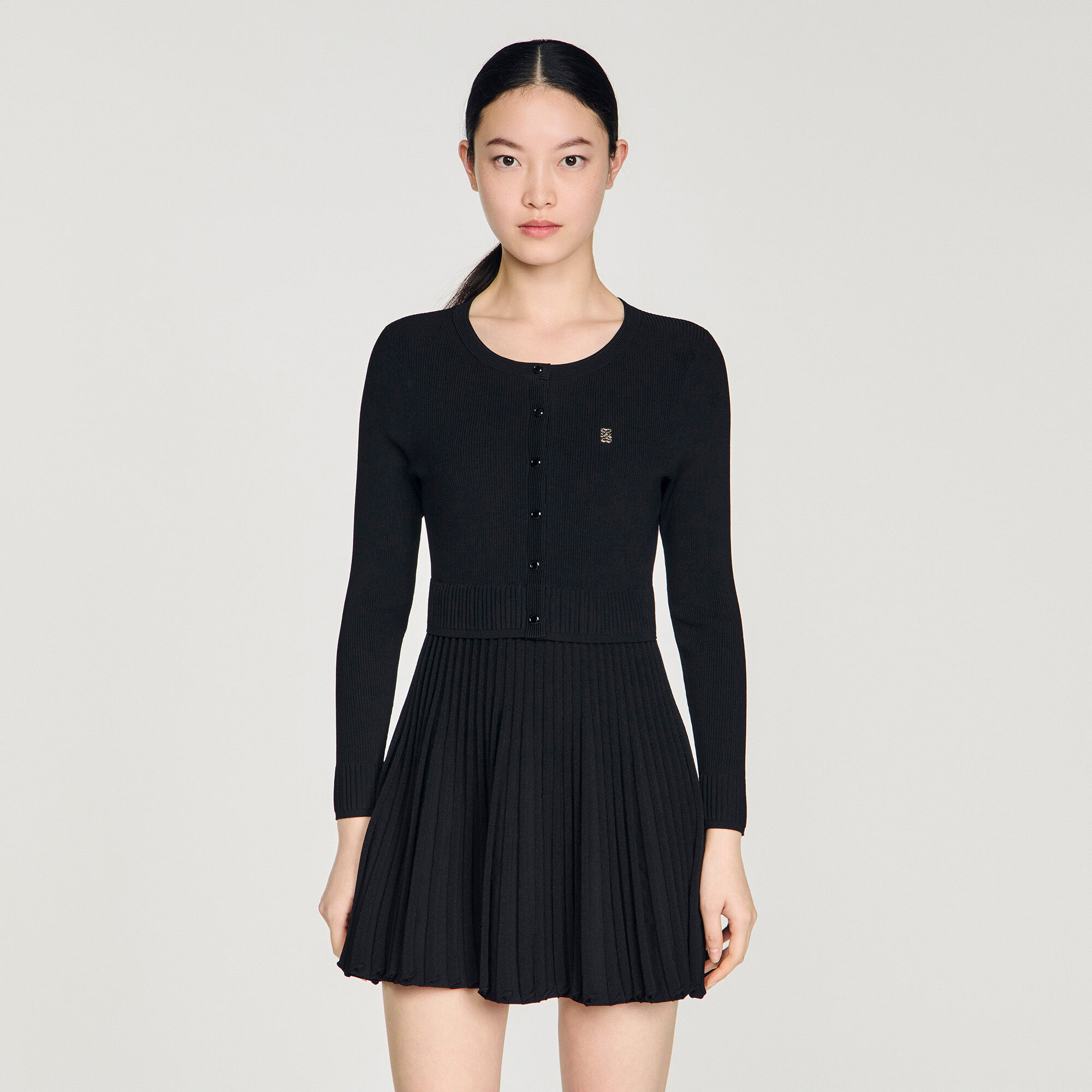 Pleated knit short dress