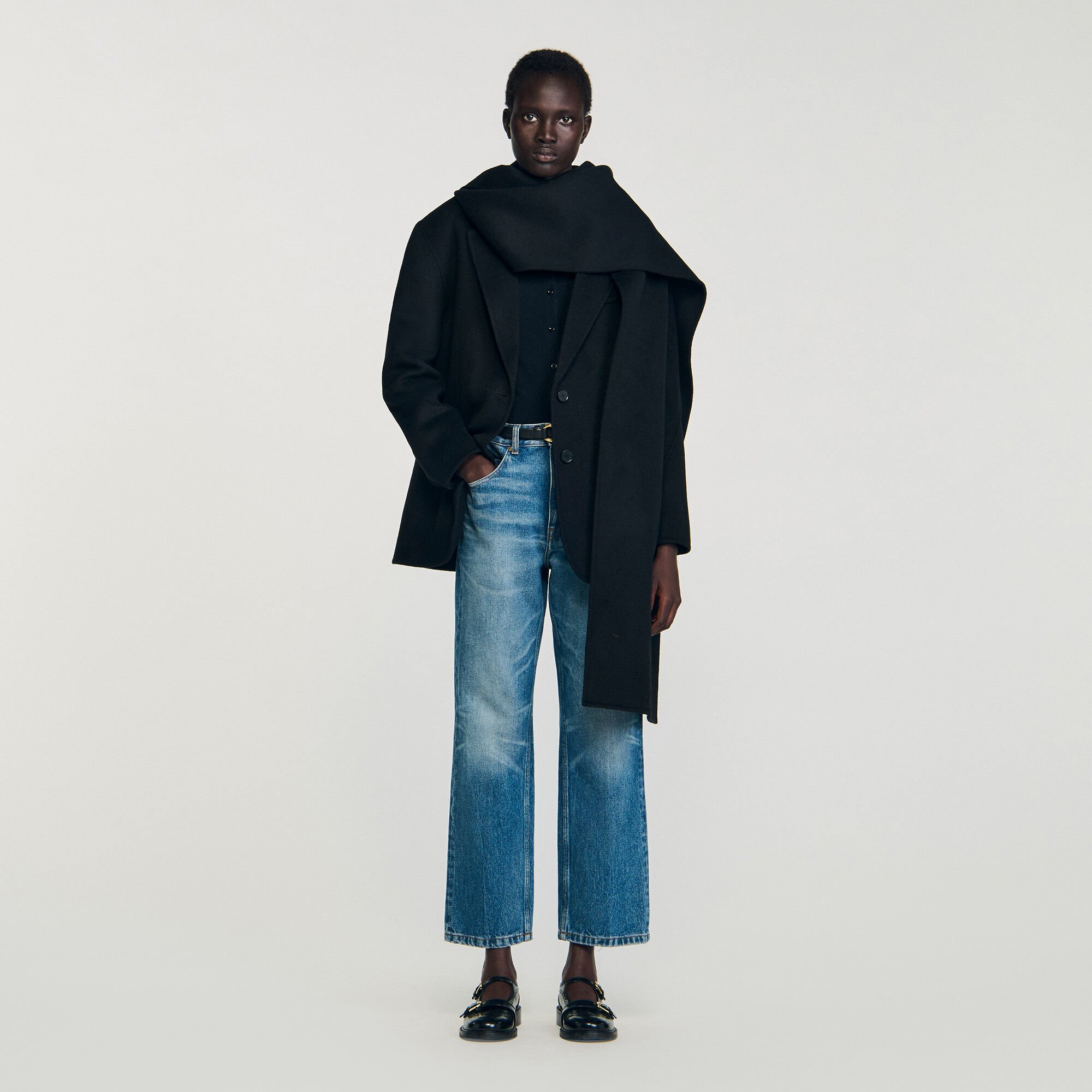 Short coat with integrated scarf